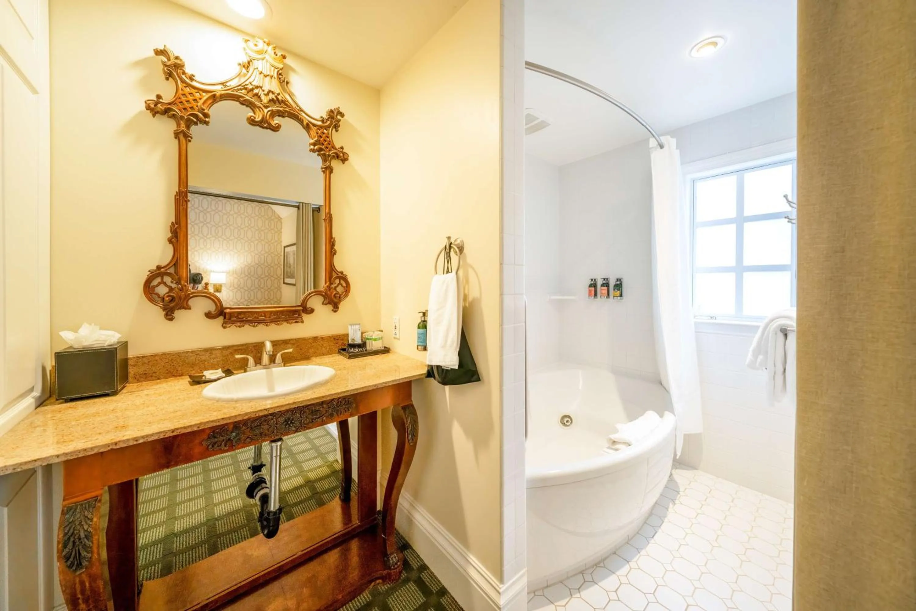 Bathroom in The Bergson, BW Signature Collection