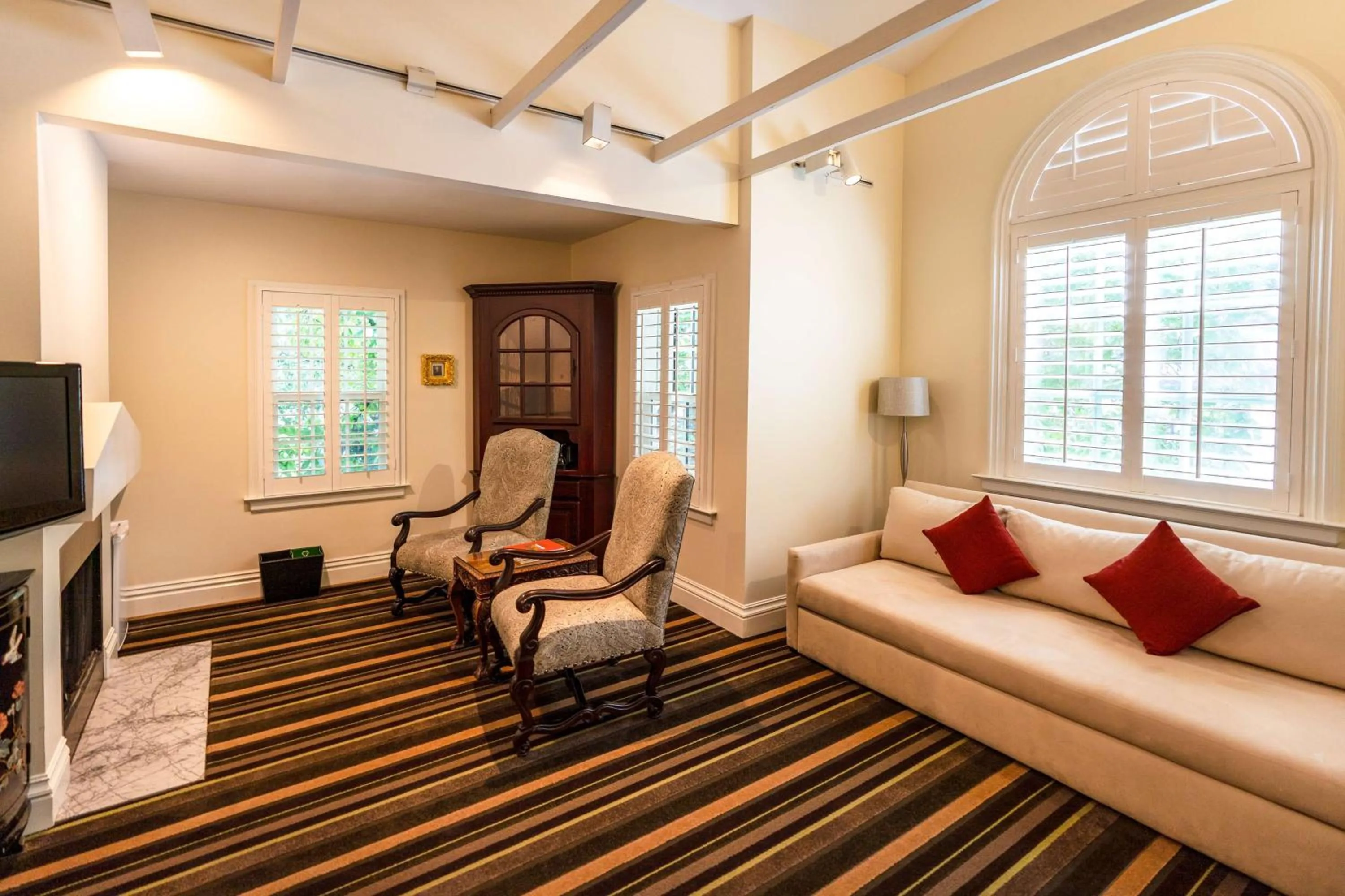 Bedroom in The Bergson, BW Signature Collection