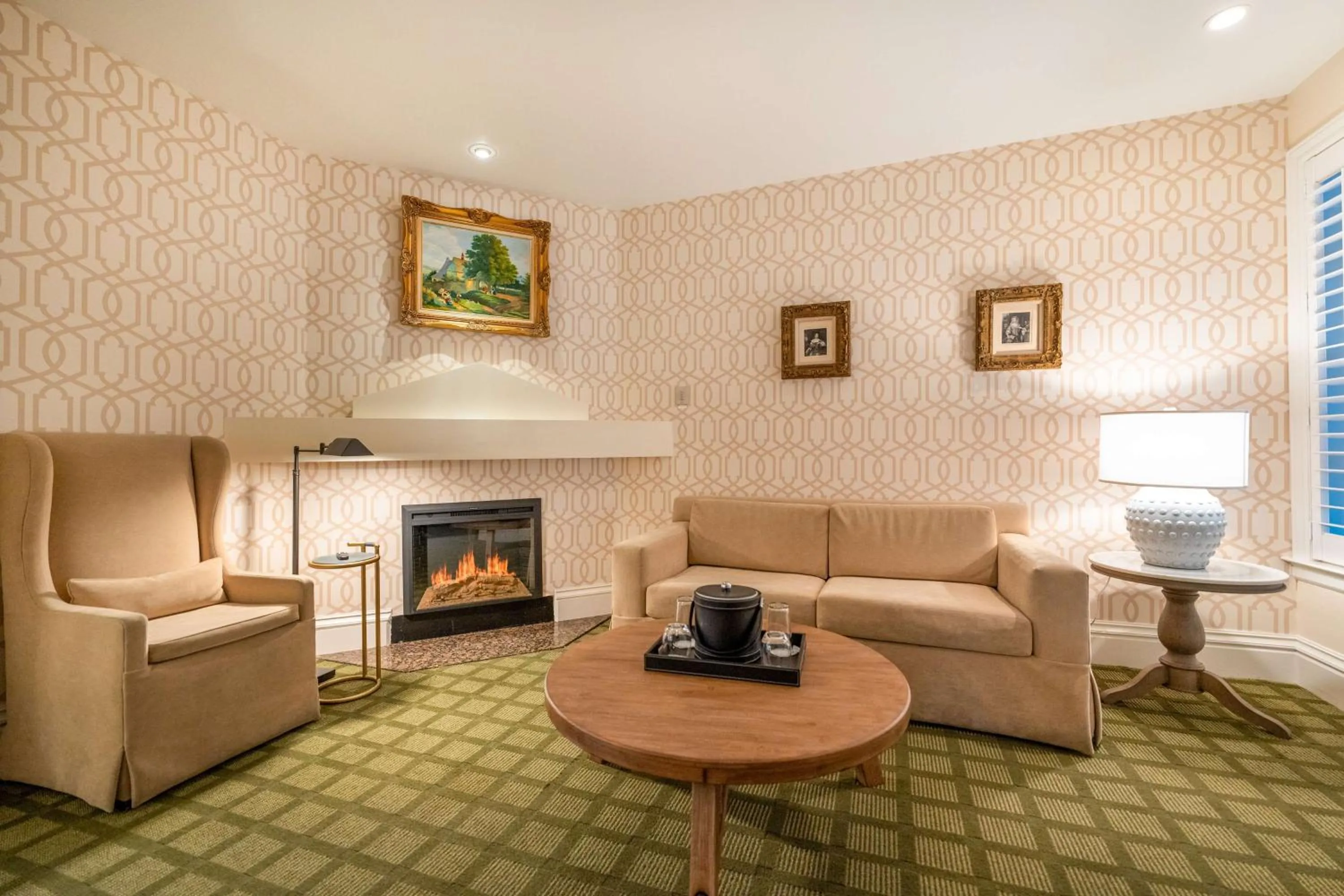 Bedroom in The Bergson, BW Signature Collection