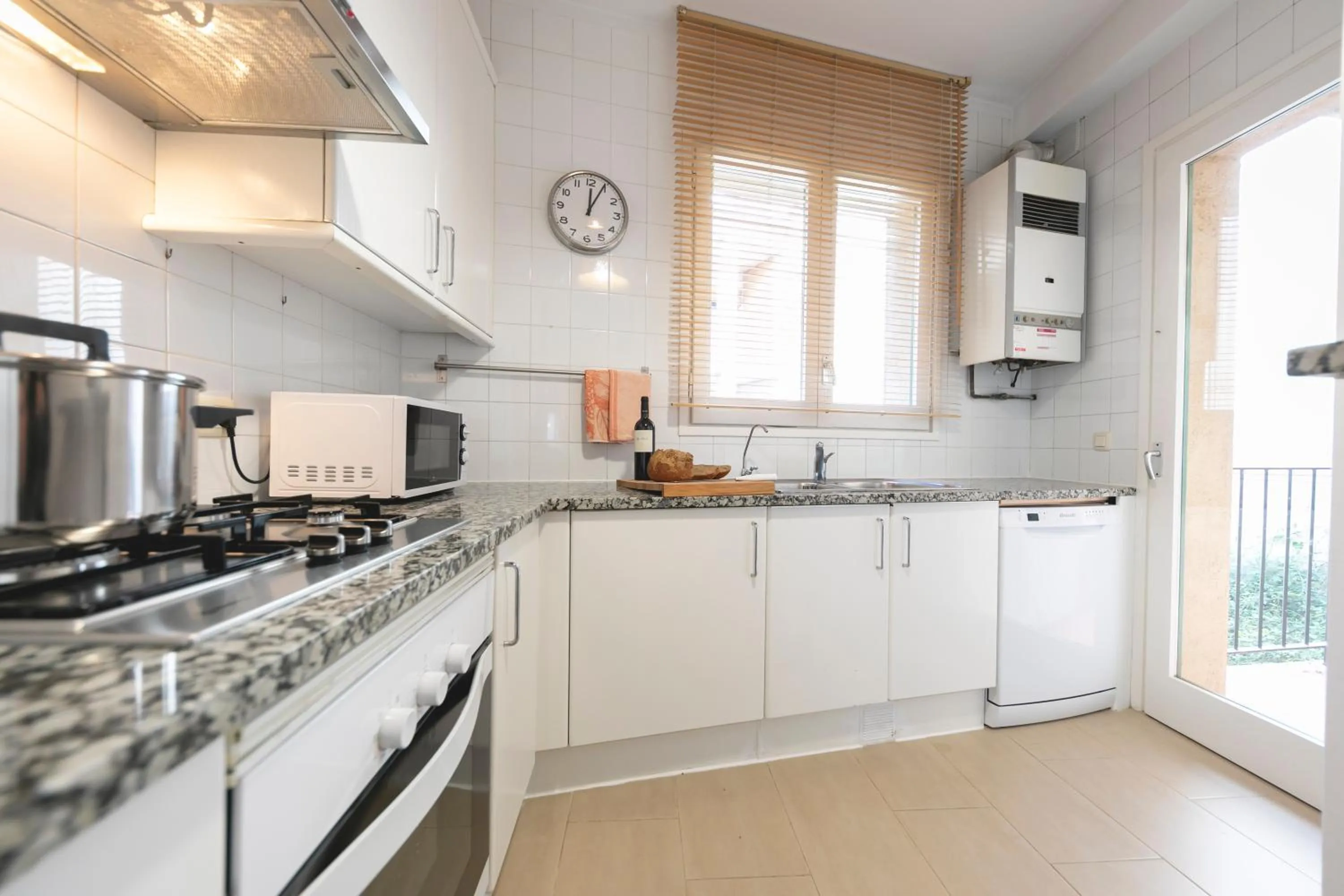 Kitchen or kitchenette in Bravissimo Sunset