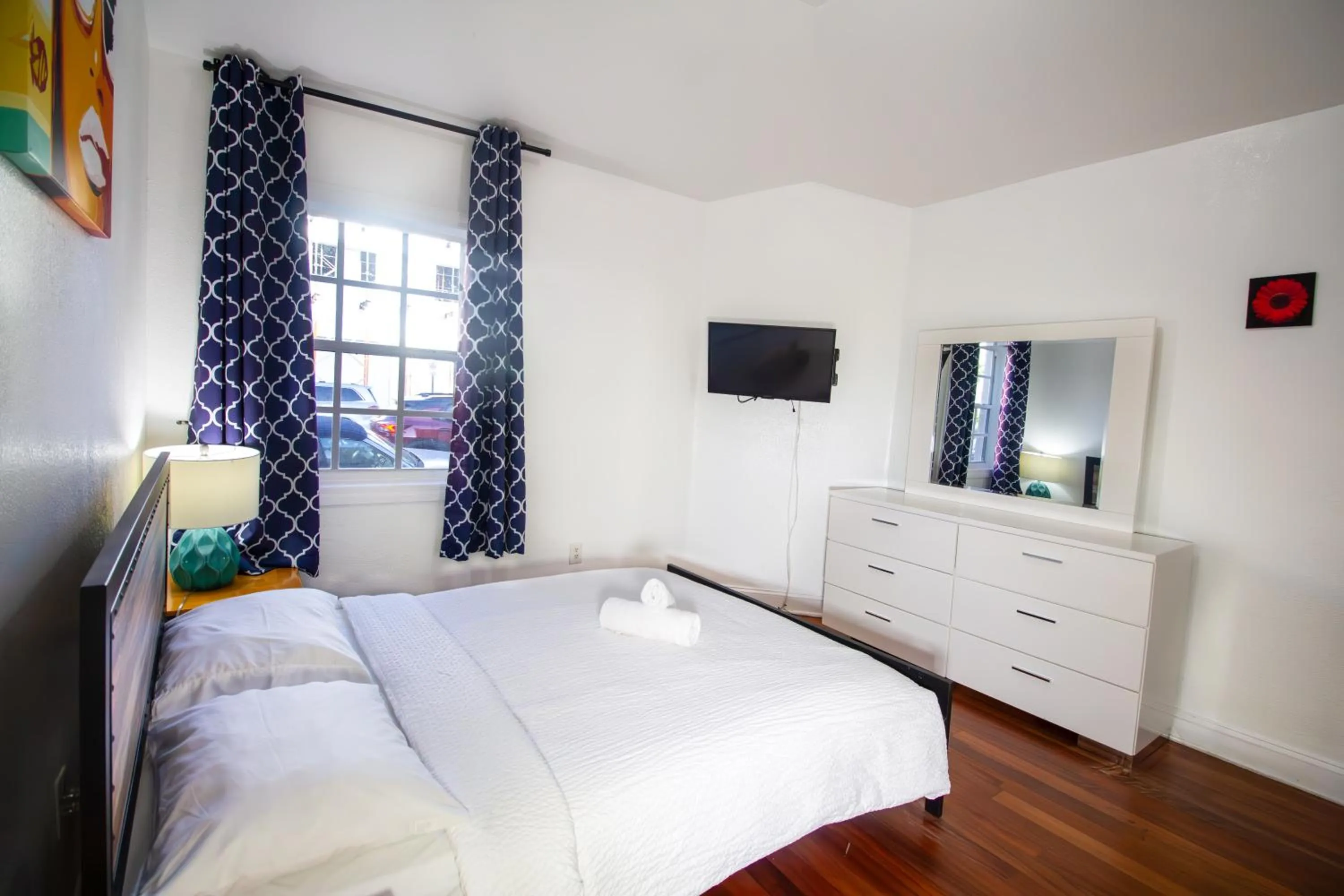 Bed in Hispaniola Apartments Part of the Oasis Casita Collection