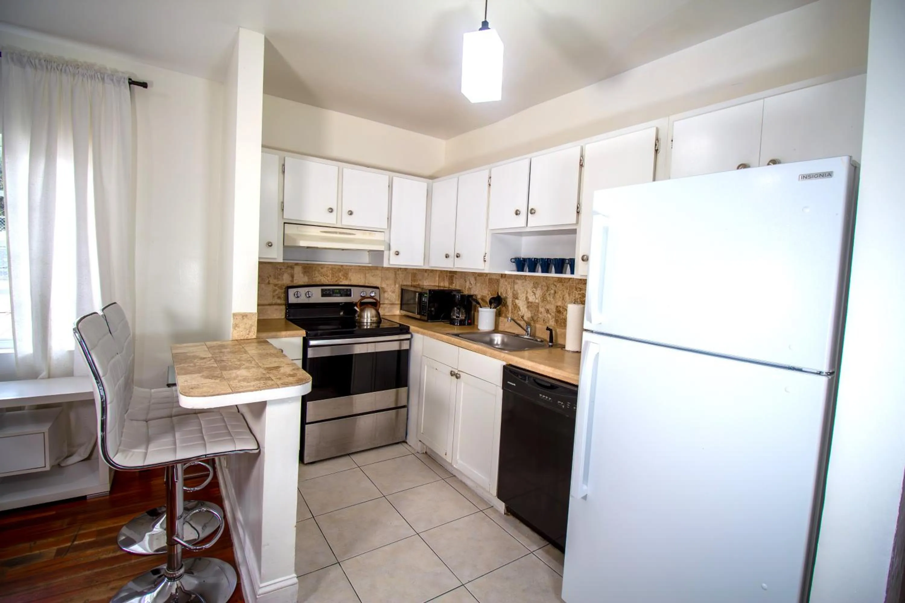 Kitchen or kitchenette in Hispaniola Apartments Part of the Oasis Casita Collection