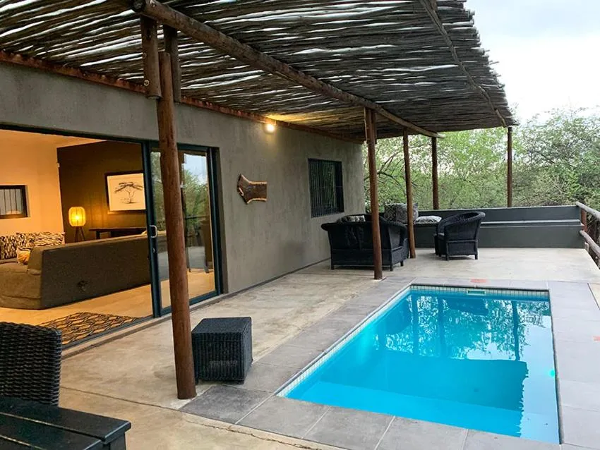 Swimming pool in Kruger Willows