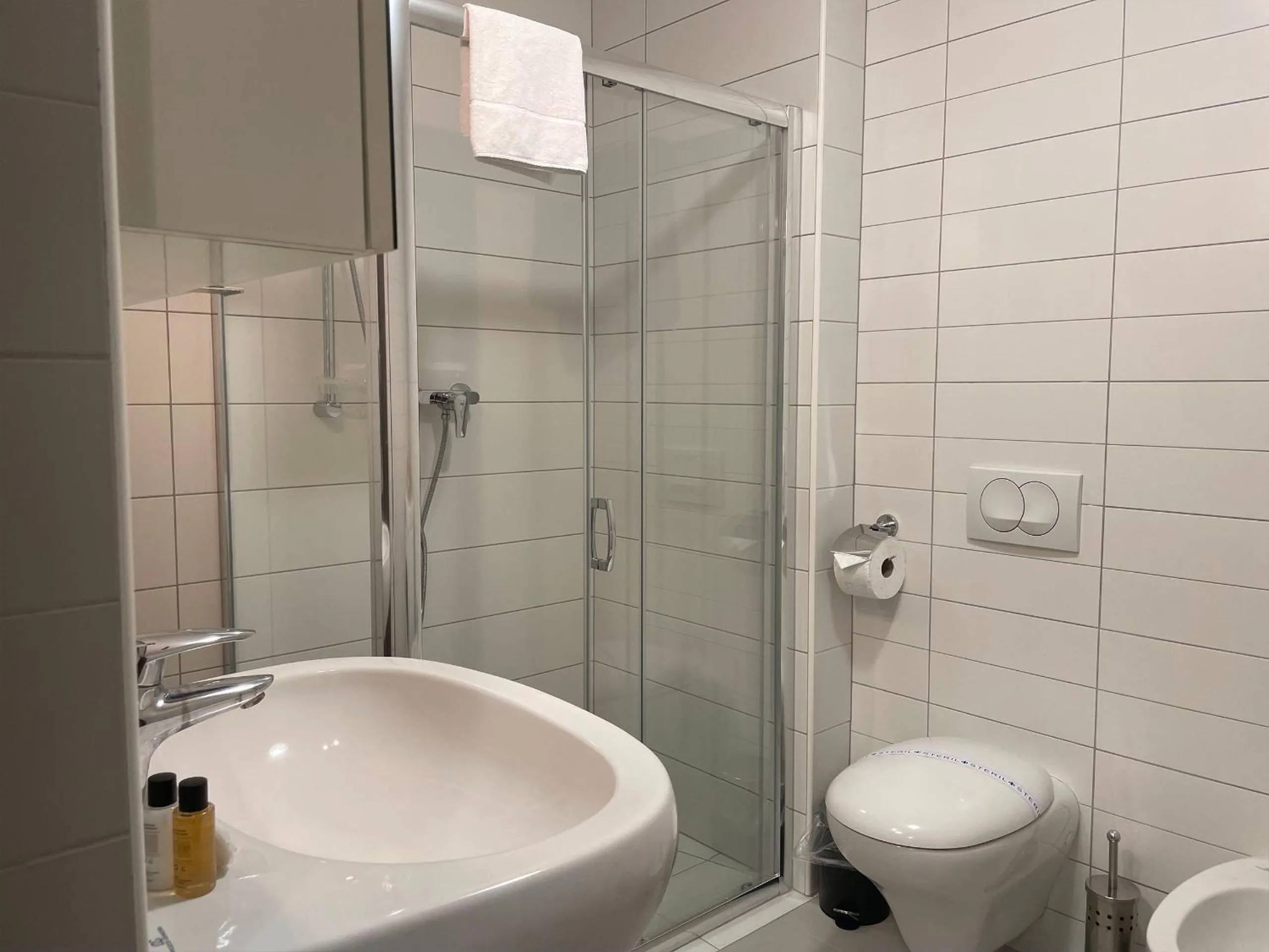 Bathroom in Smart Hotel Budapest