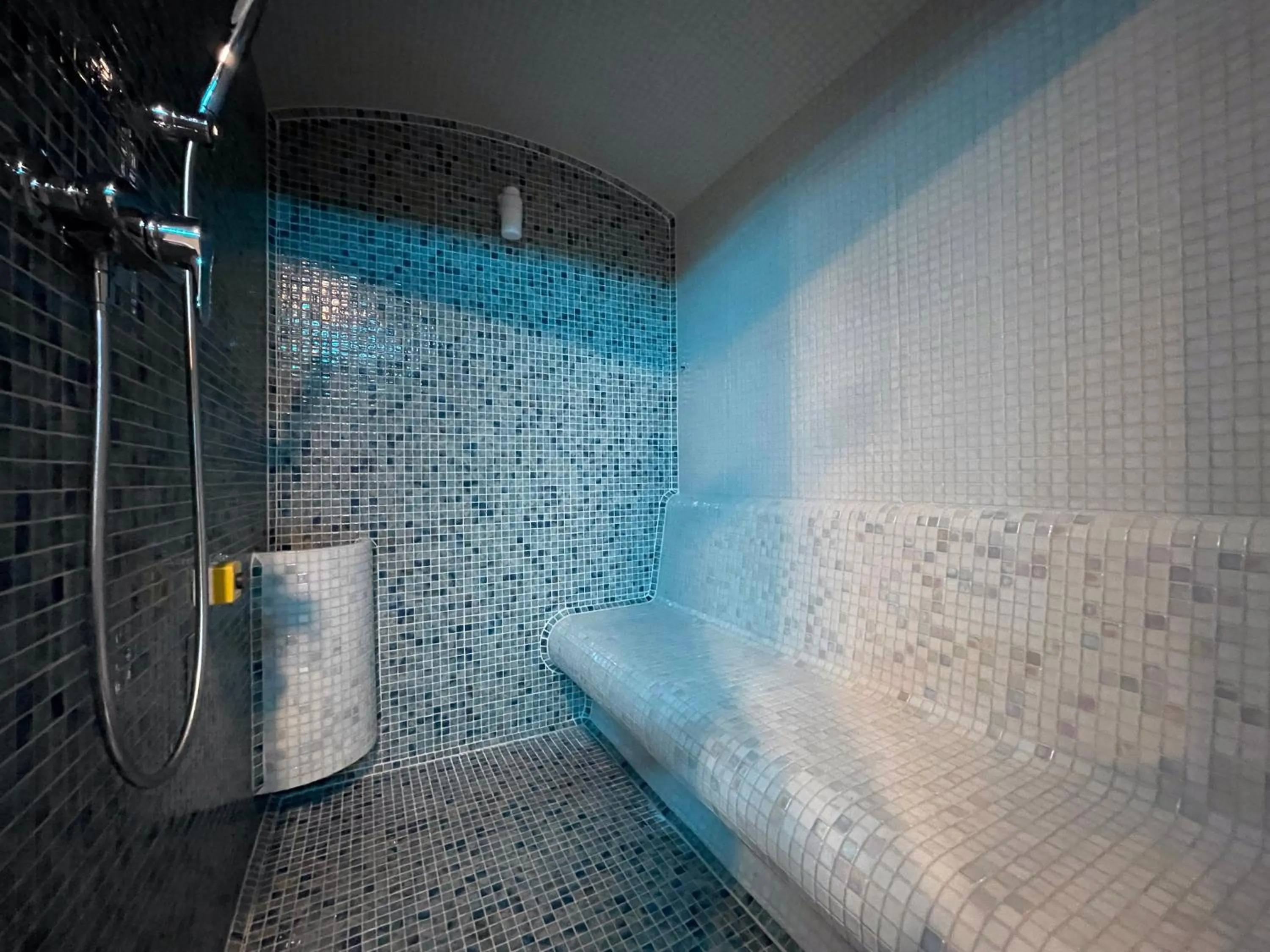 Spa and wellness centre/facilities in Smart Hotel Budapest