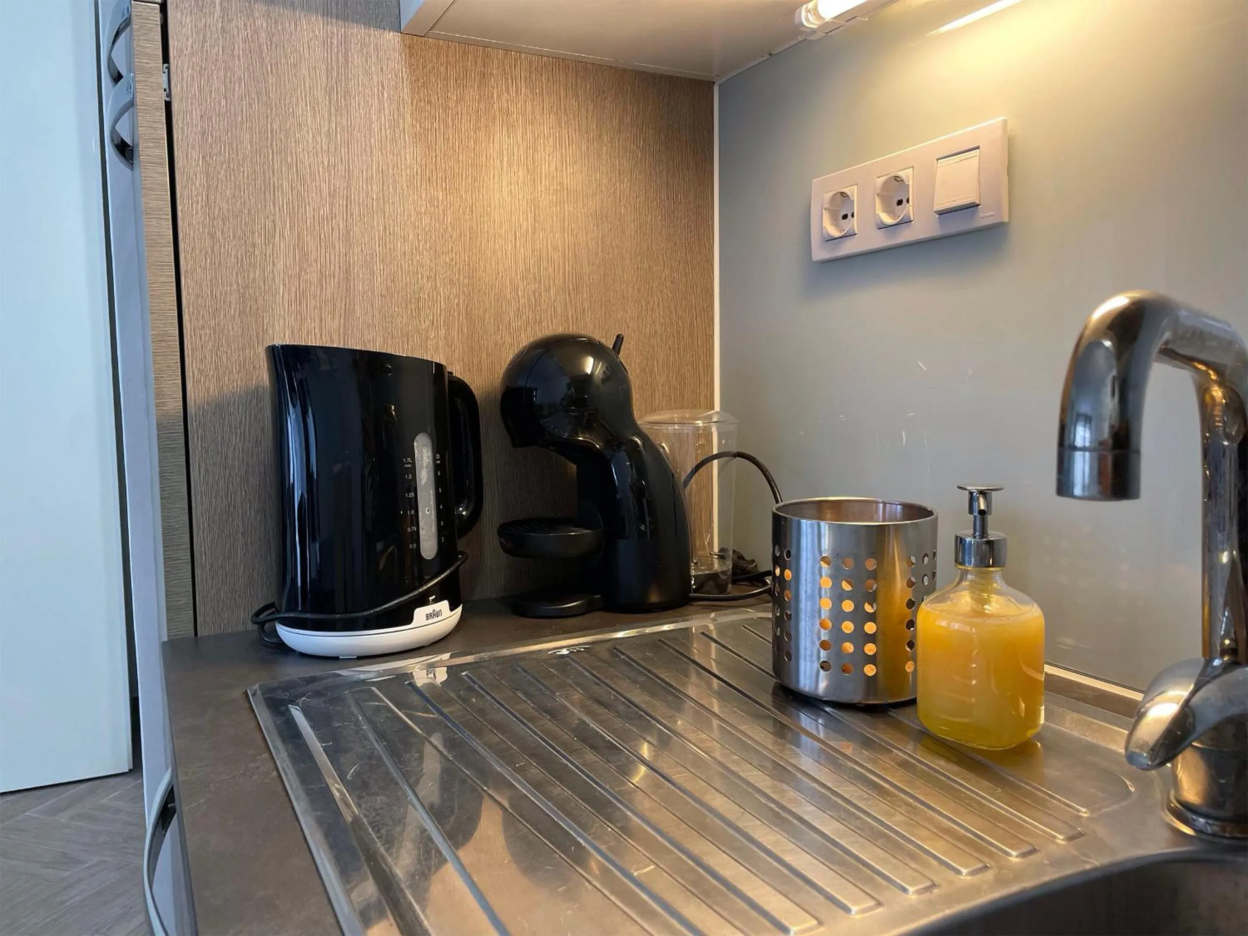 kitchen in Smart Hotel Budapest