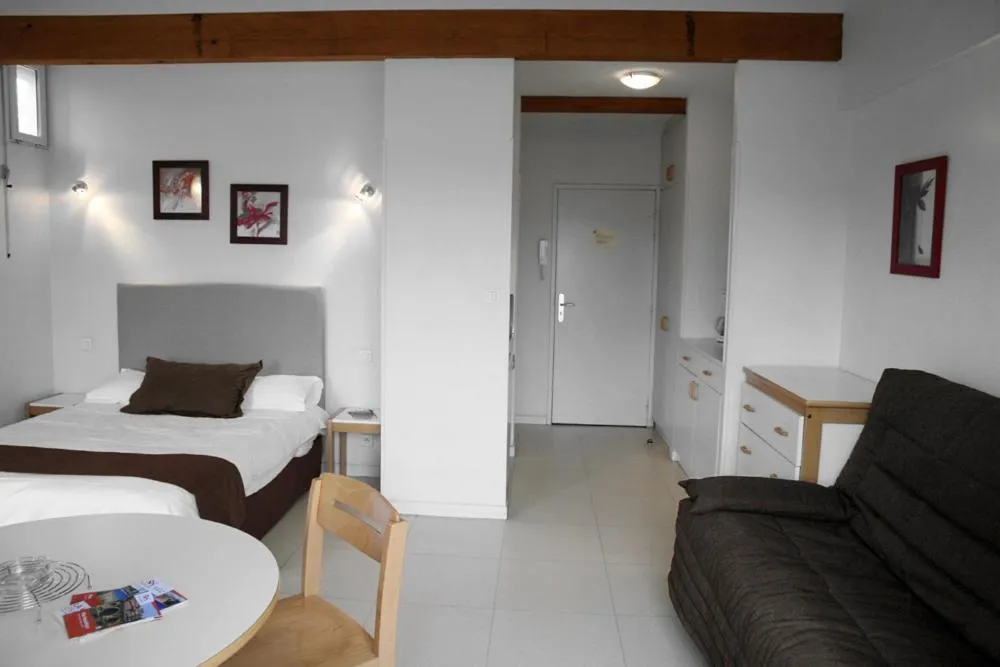 Bed in Résidences Guerlin