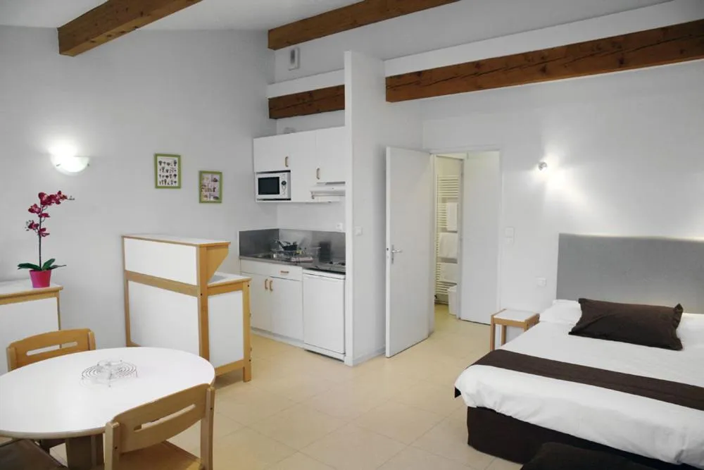 Bed in Résidences Guerlin