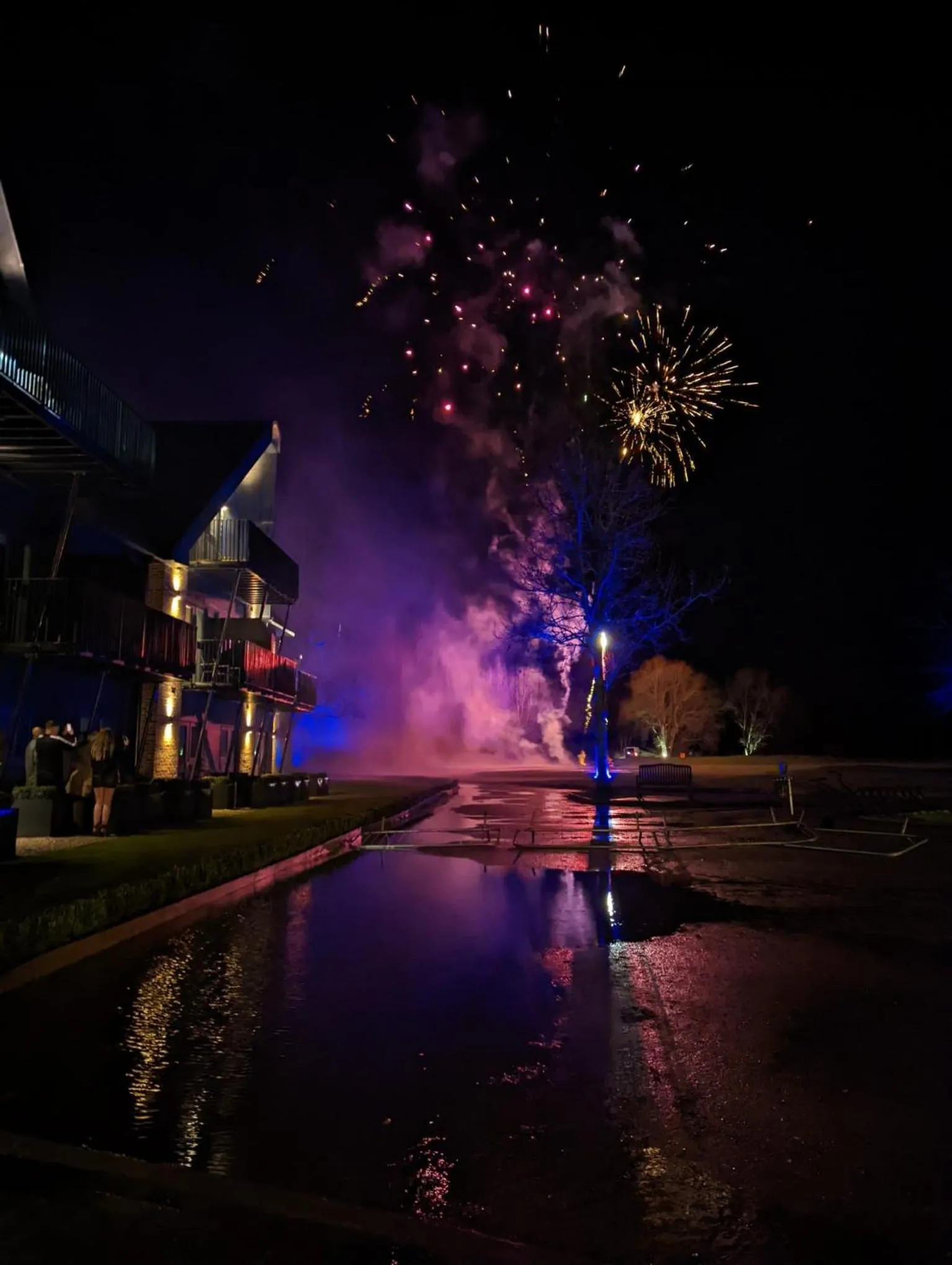 Night in Cave Hotel & Golf Resort