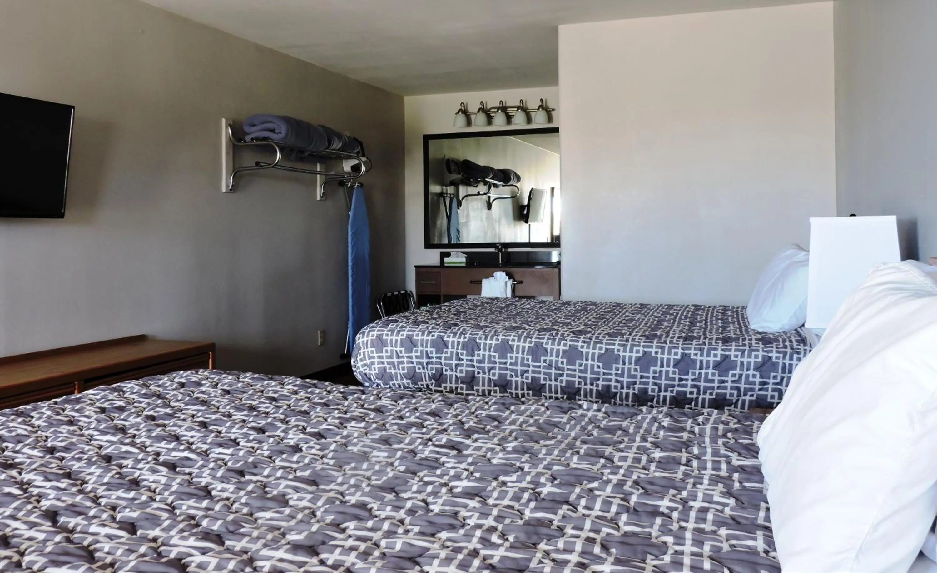 Bed in Riata Inn - Marfa