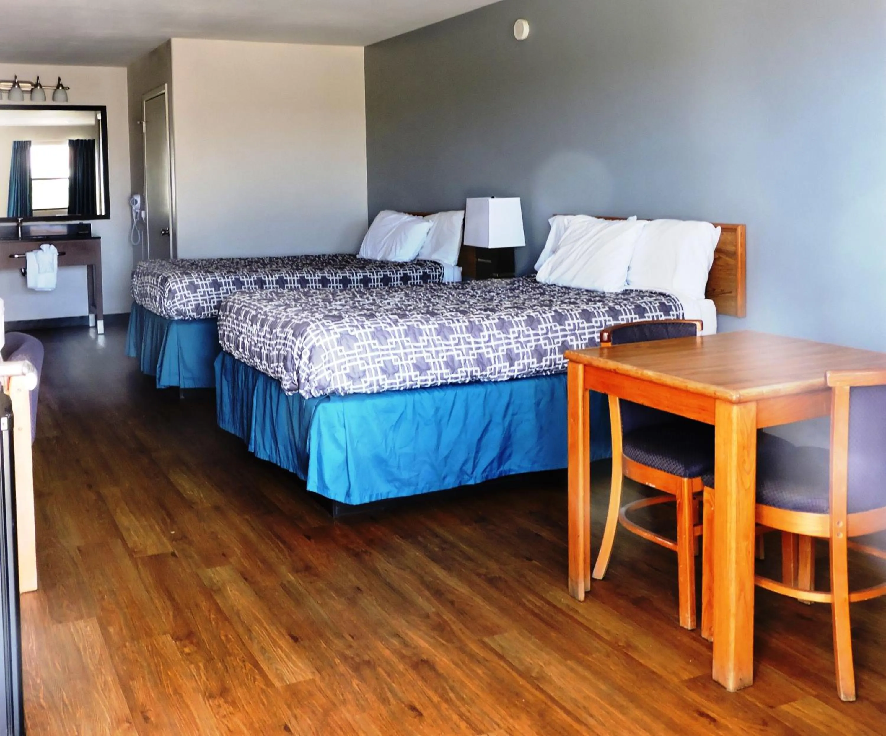 Bed in Riata Inn - Marfa