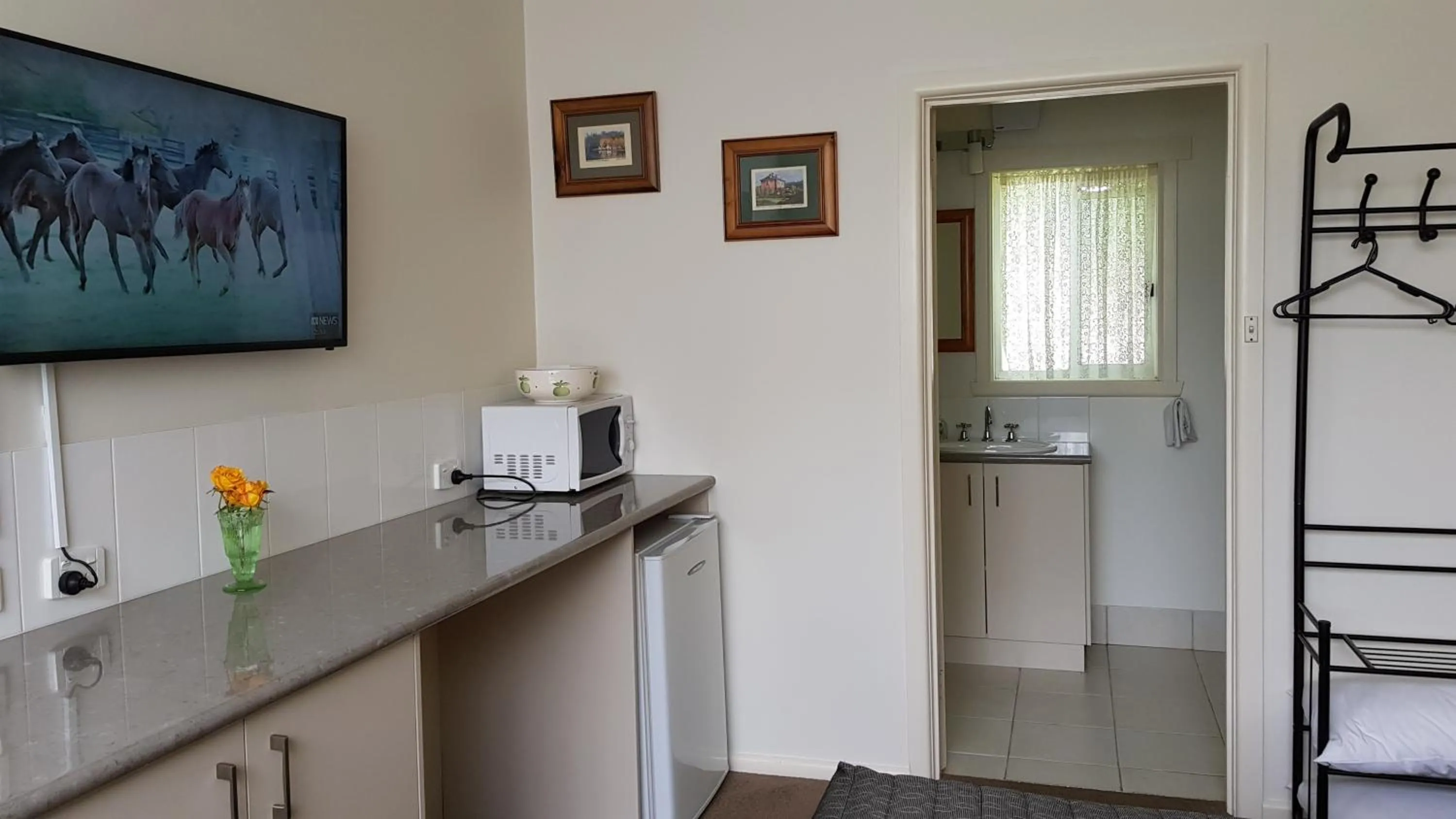 Bathroom in Daylesford Motor Inn Vic Pty Ltd