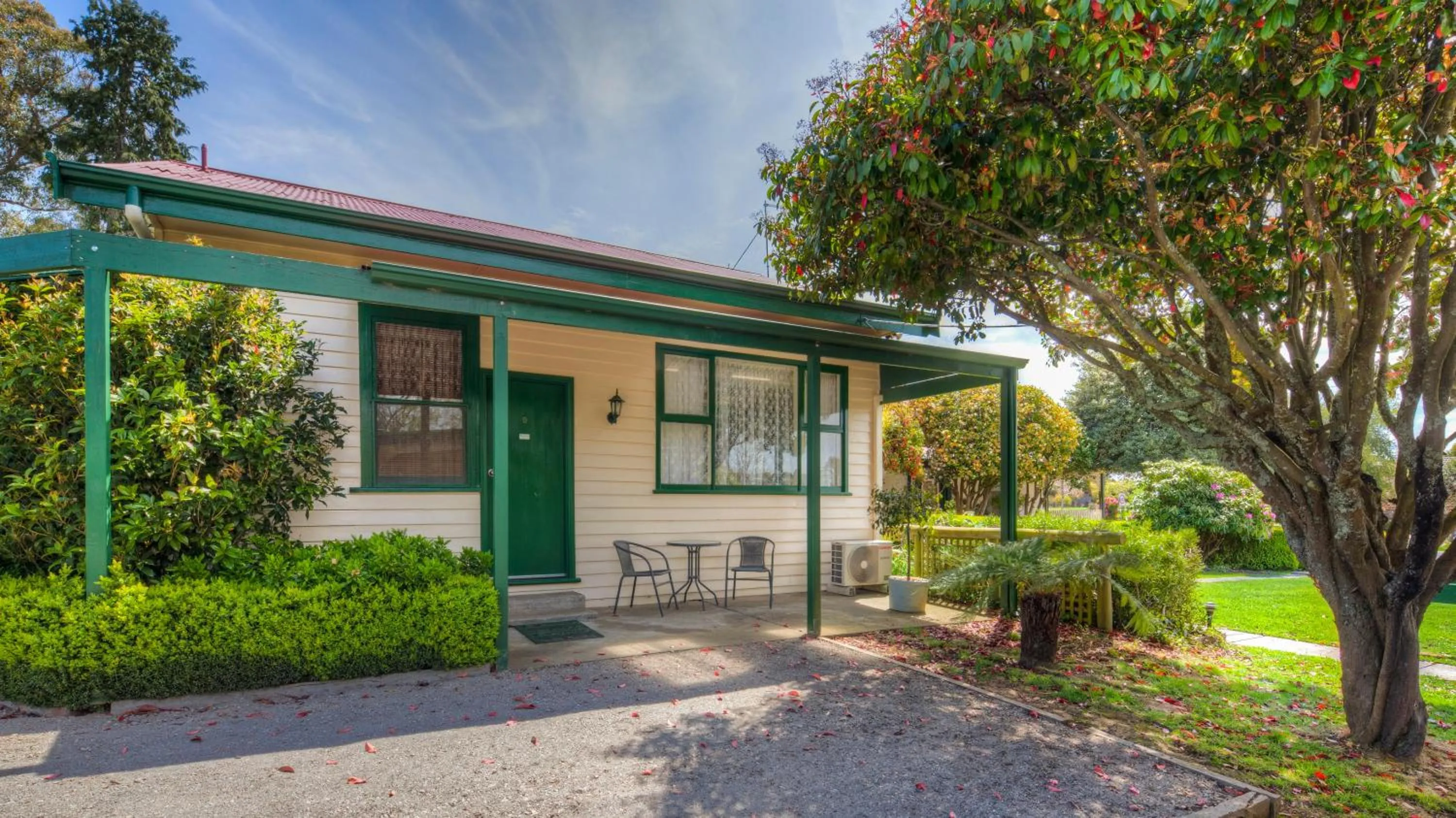 Facade/entrance in Daylesford Motor Inn Vic Pty Ltd