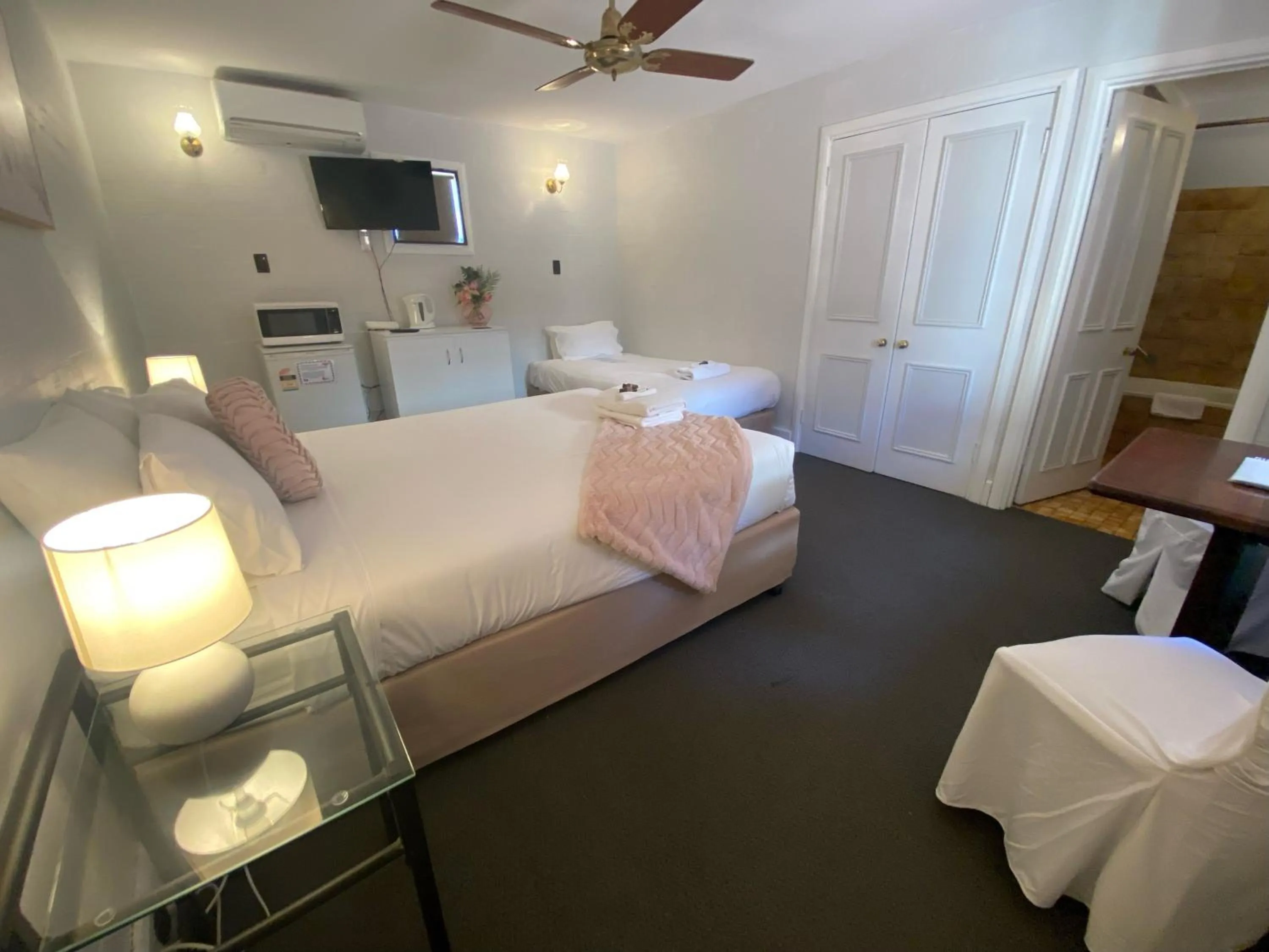 Bed in Settlers House York