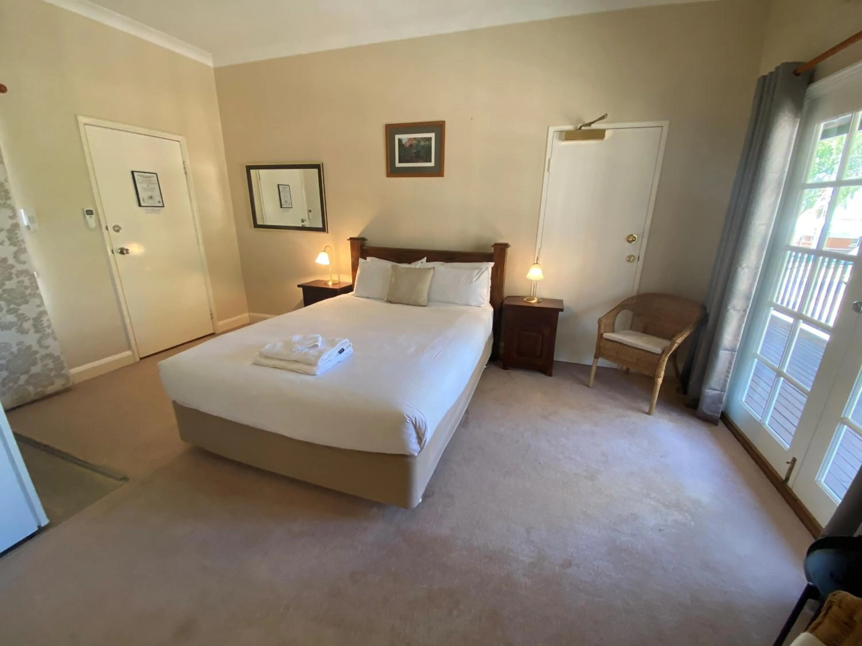 Bedroom, Bed in Settlers House York