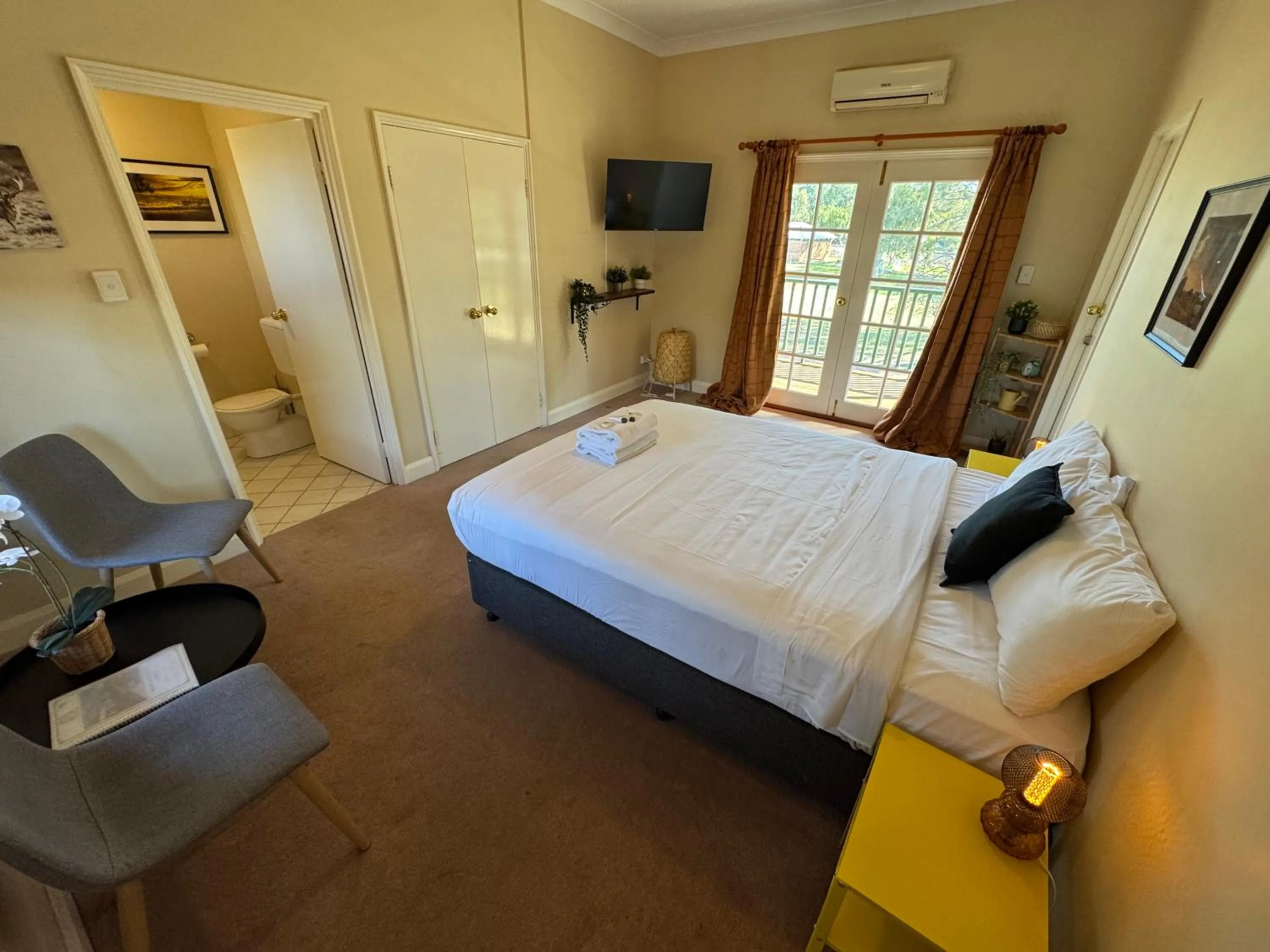 Bed in Settlers House York