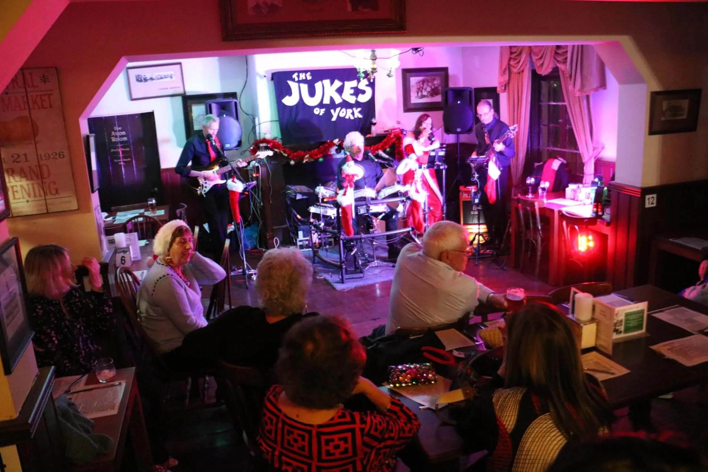 Evening entertainment in Settlers House York