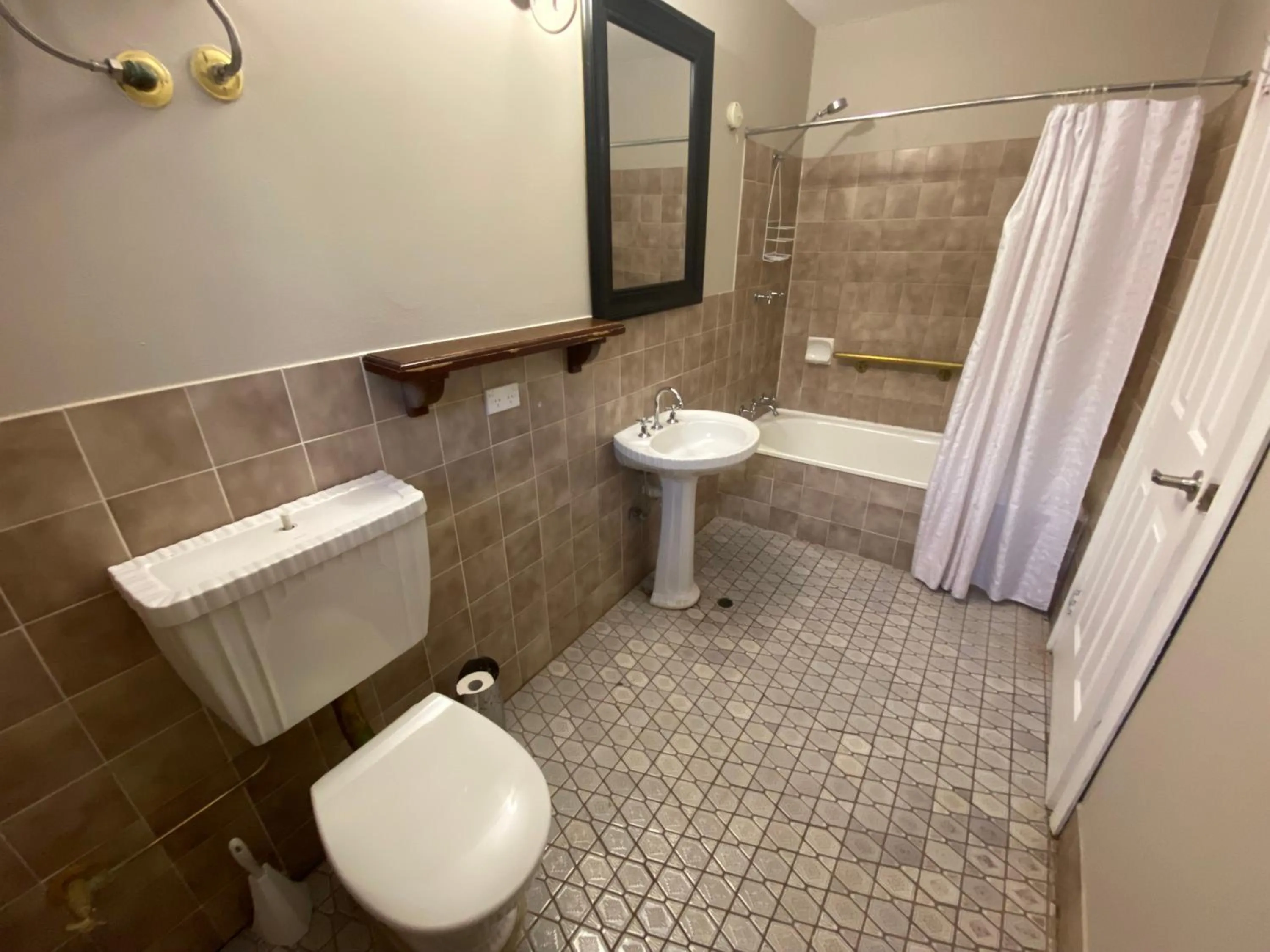 Bathroom in Settlers House York