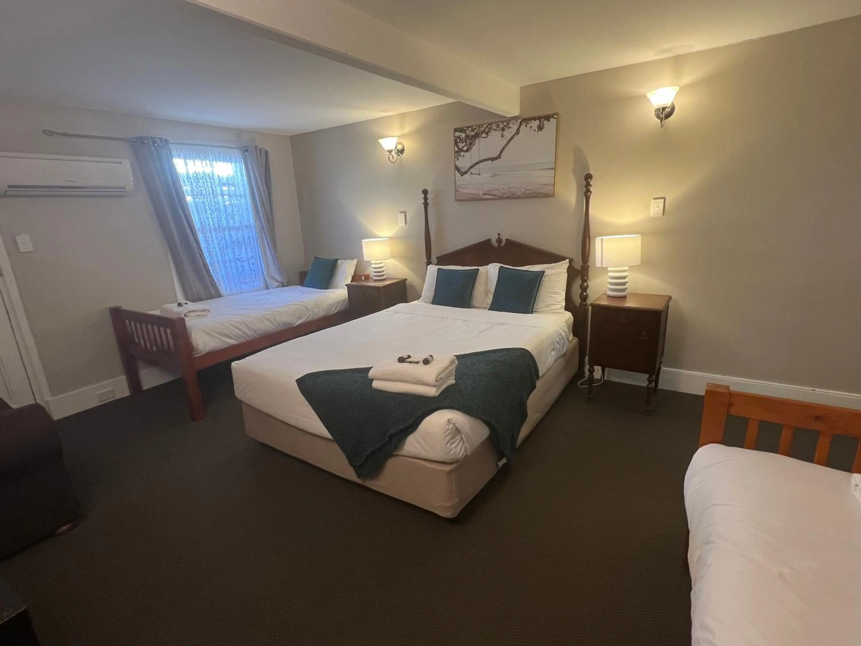 Bedroom, Bed in Settlers House York