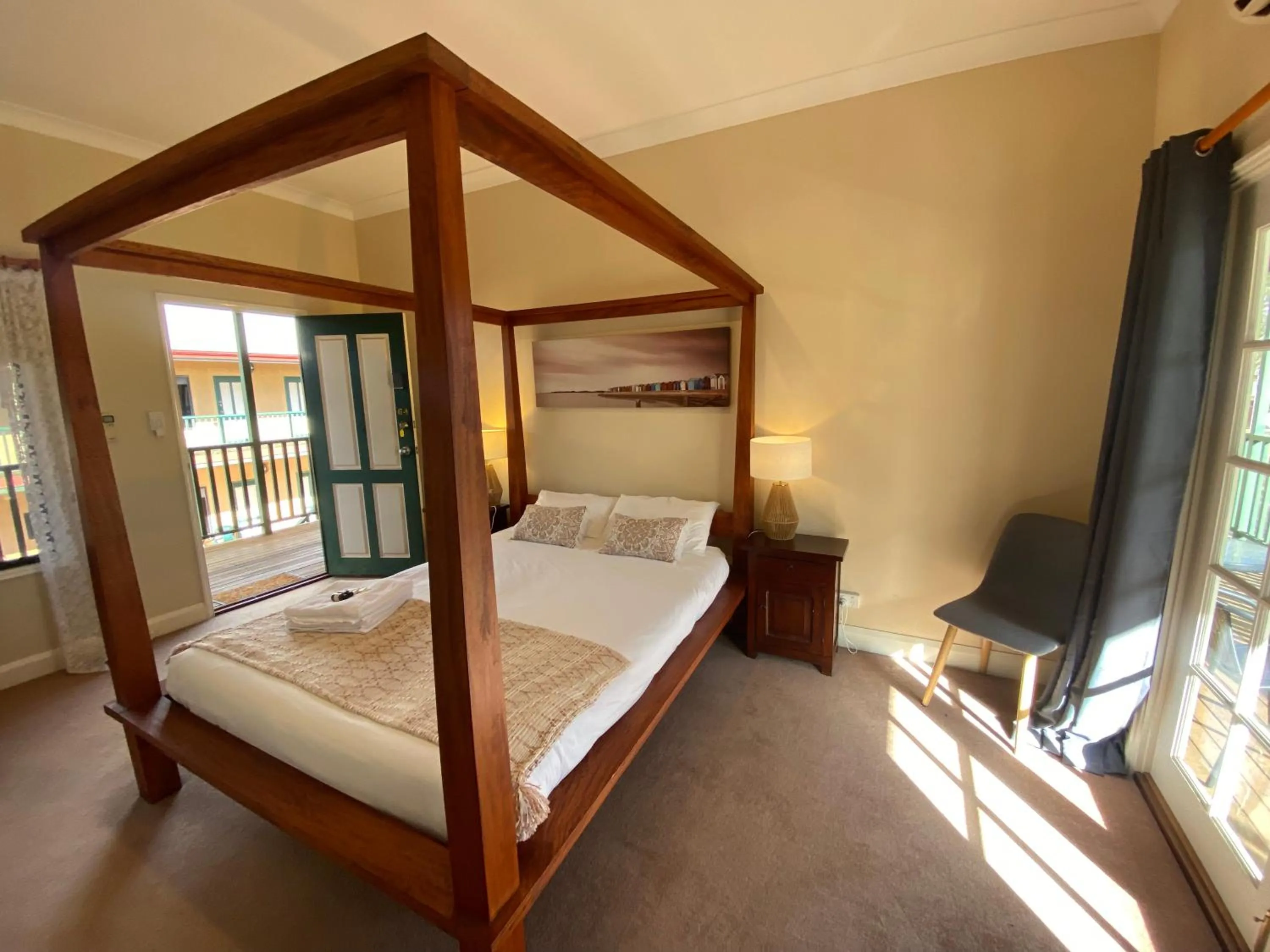 Bedroom, Bed in Settlers House York
