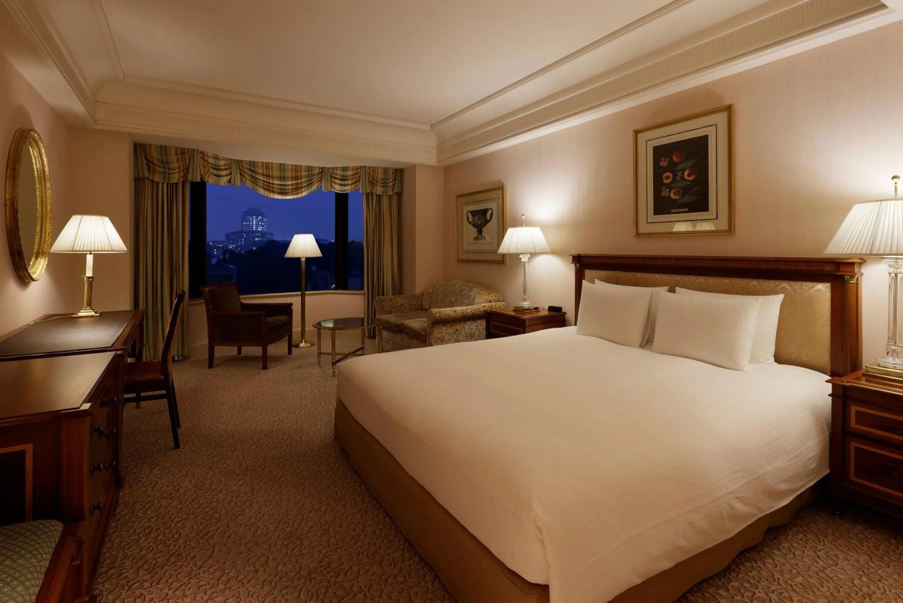 Photo of the whole room, Bed in Rihga Royal Hotel Tokyo