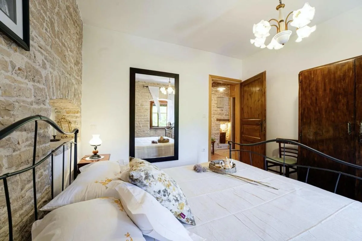 Bed in Luca in Glavani (Haus für 6 Personen)