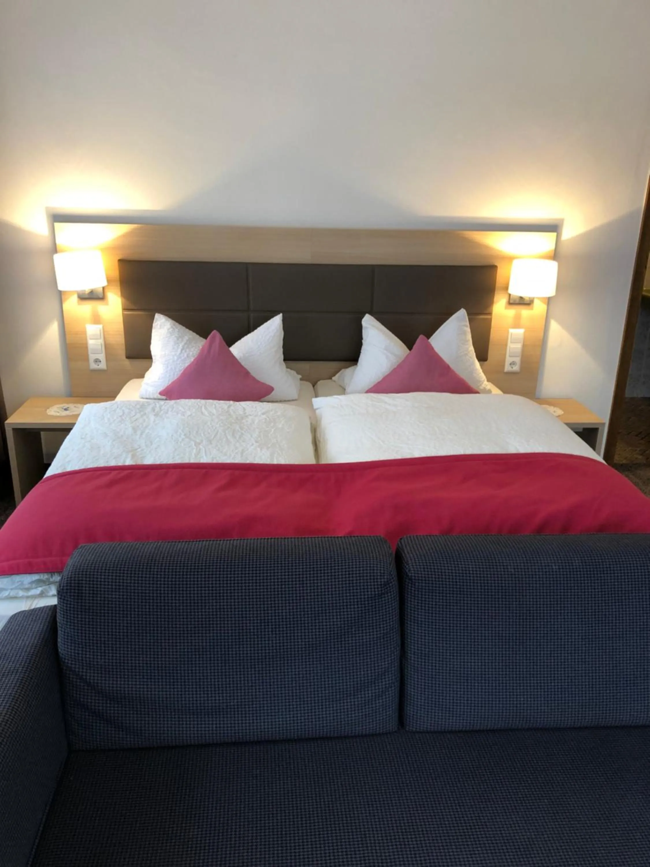 Bed in Hotel-Restaurant Gasthof zum Schützen