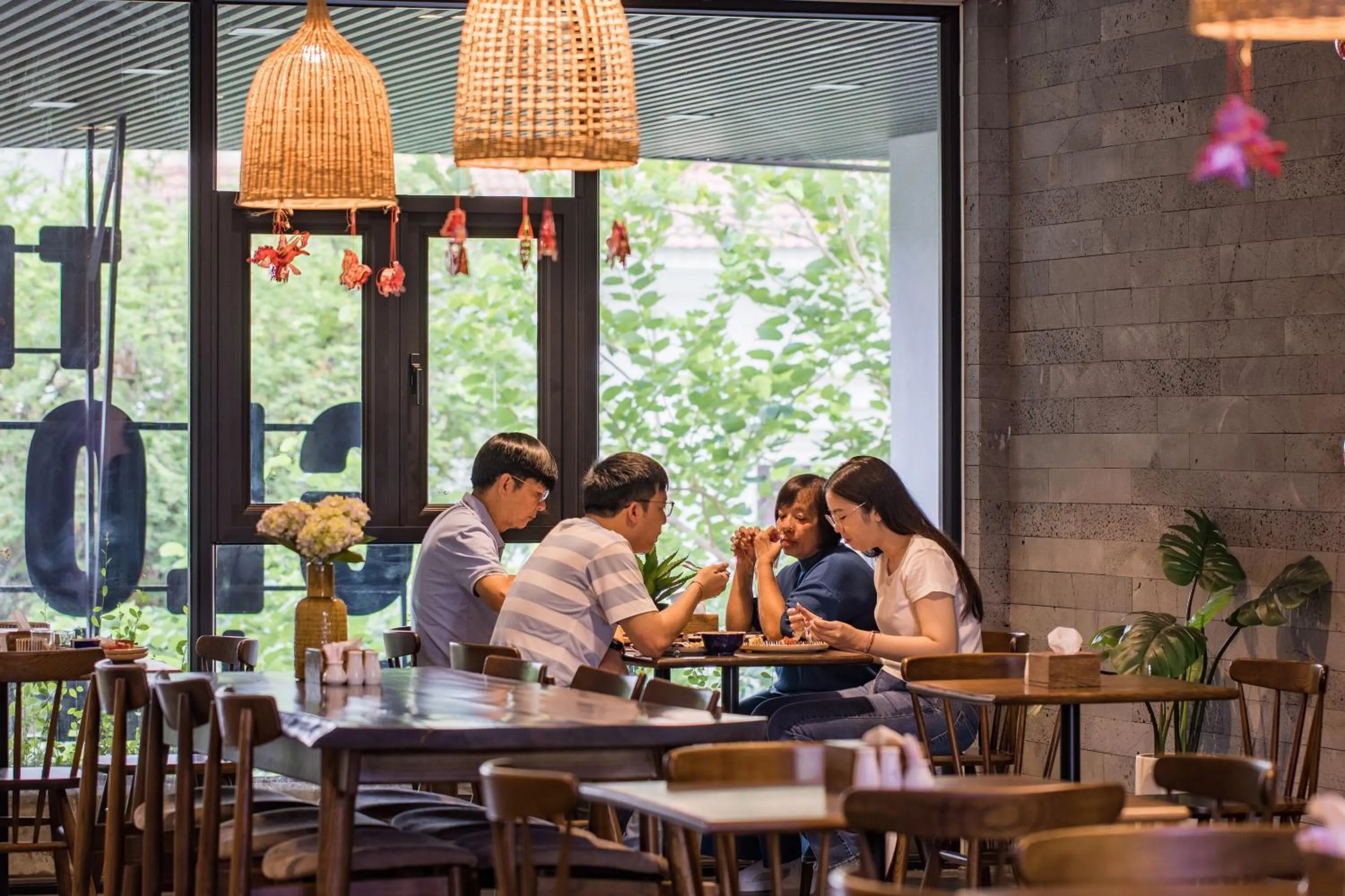 Restaurant/places to eat in The Glomad Boutique Danang