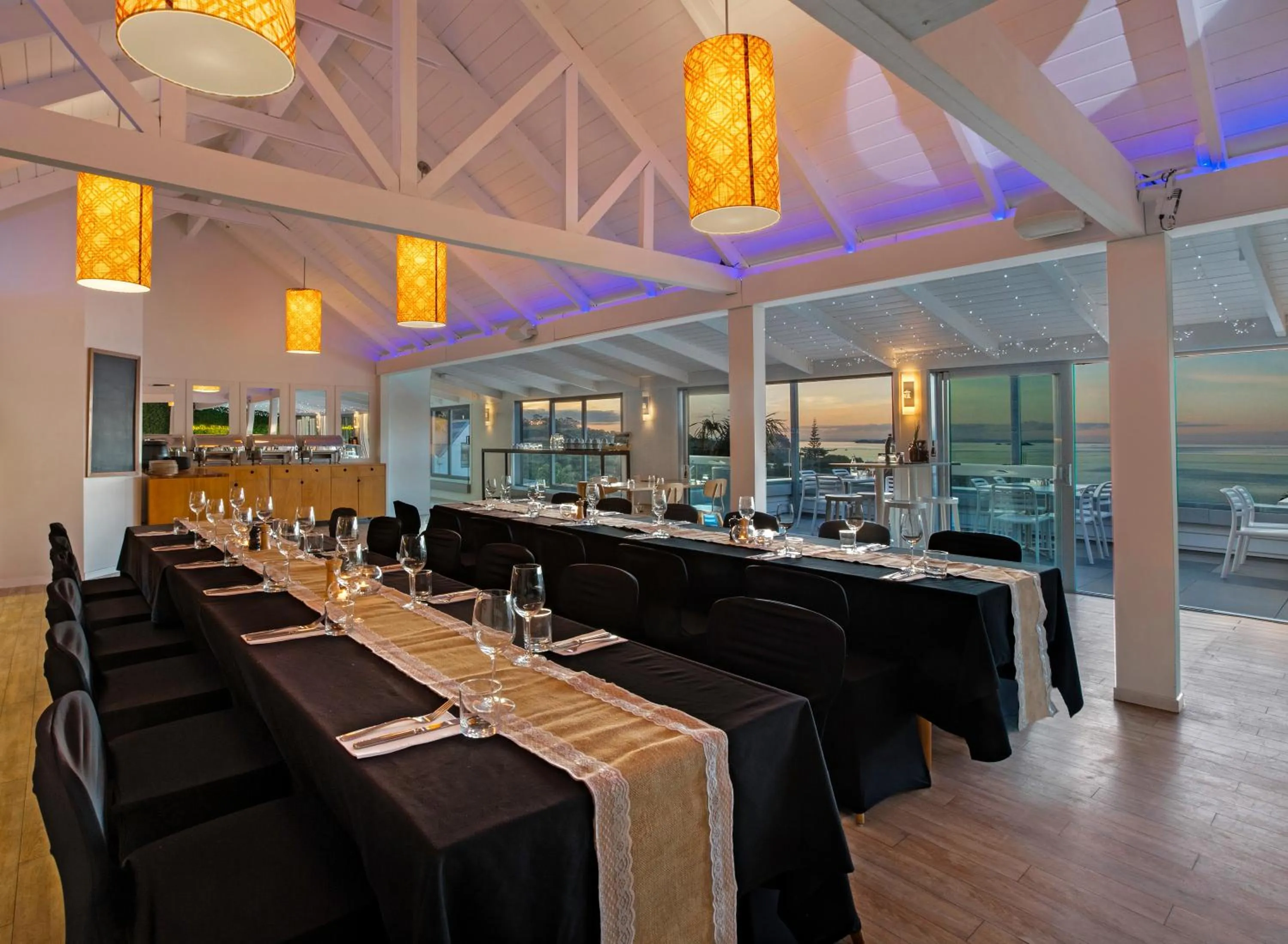 Restaurant/places to eat in Waiheke Island Resort Conference & Accomodation Centre