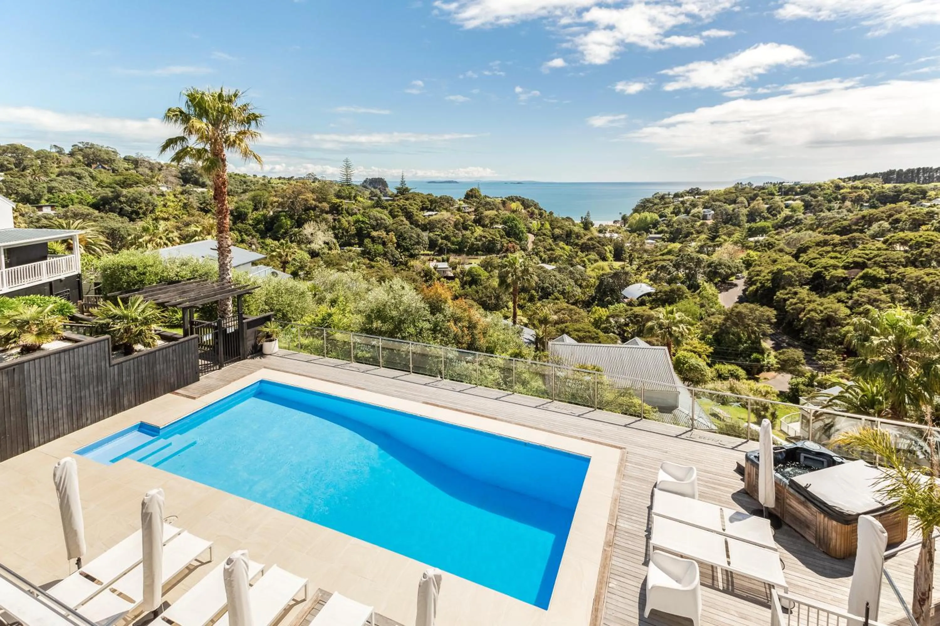 Day in Waiheke Island Resort Conference & Accomodation Centre