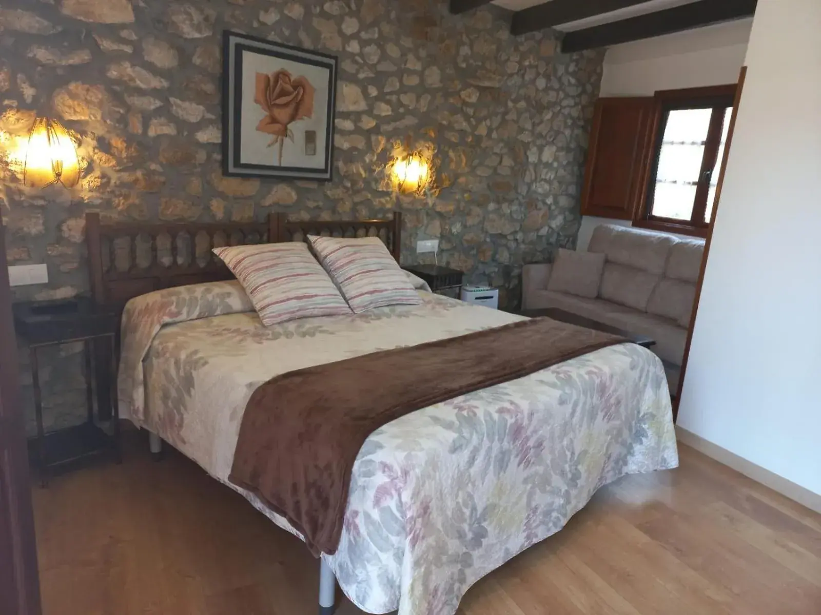Double Room with Private Bathroom - single occupancy in Posada Gema Double Room with Private Bathroom - single occupancy in Posada Gema