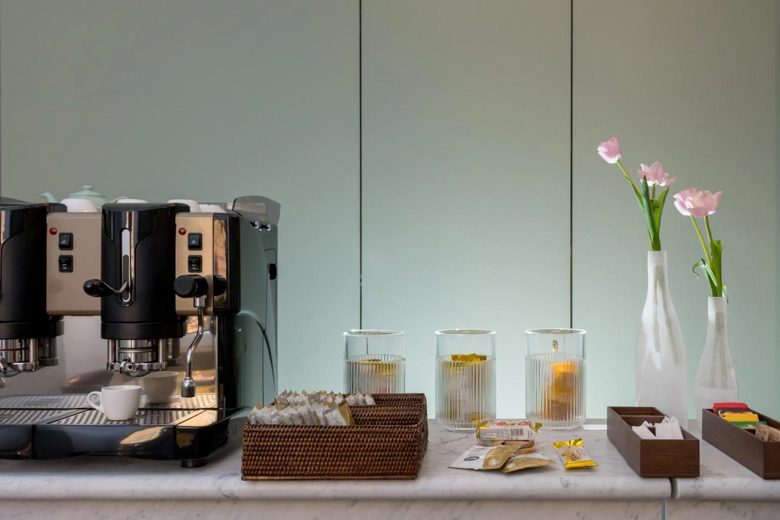 Food and drinks in Maison Ottavia