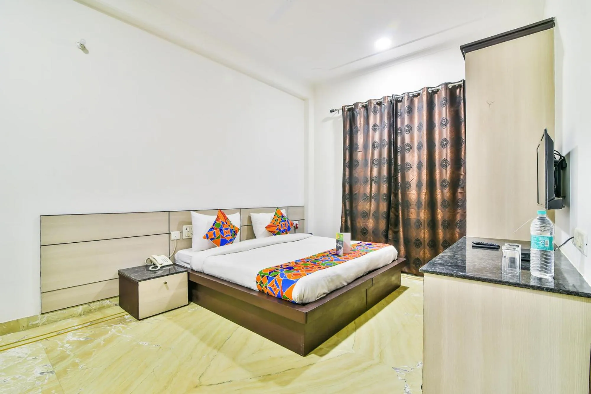 TV and multimedia, Bed in FabHotel Rallkmas Cyber City