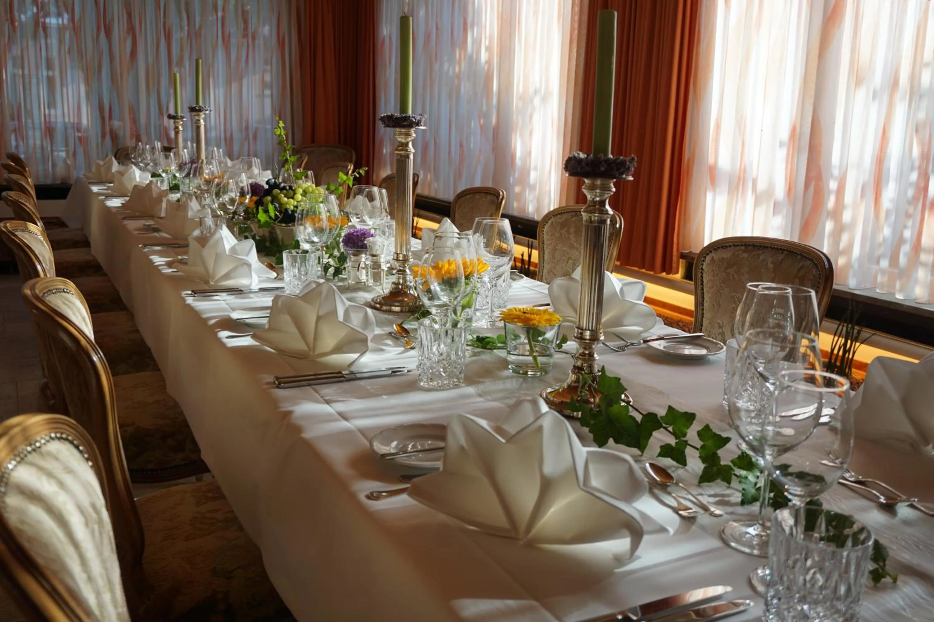 Restaurant/places to eat in Hotel Restaurant Thum