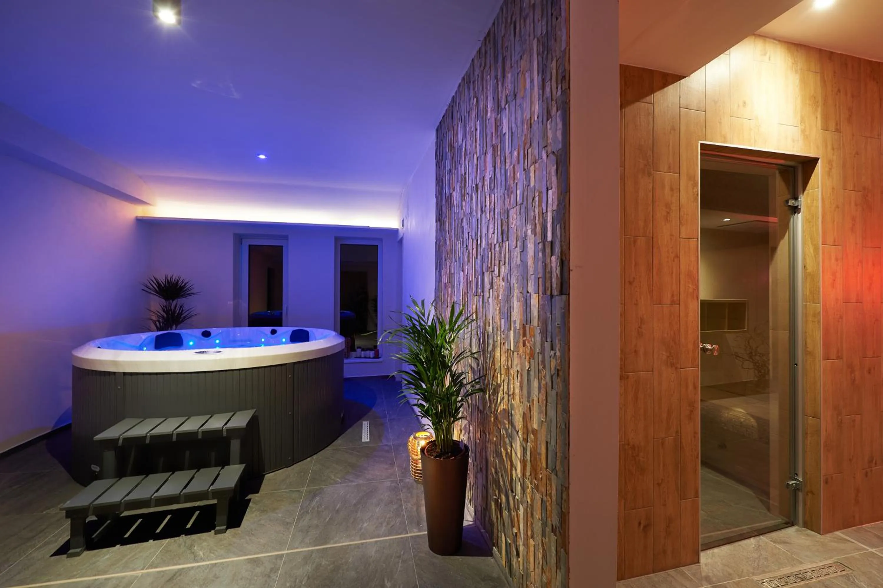 Hot Tub in Hotel Kochau