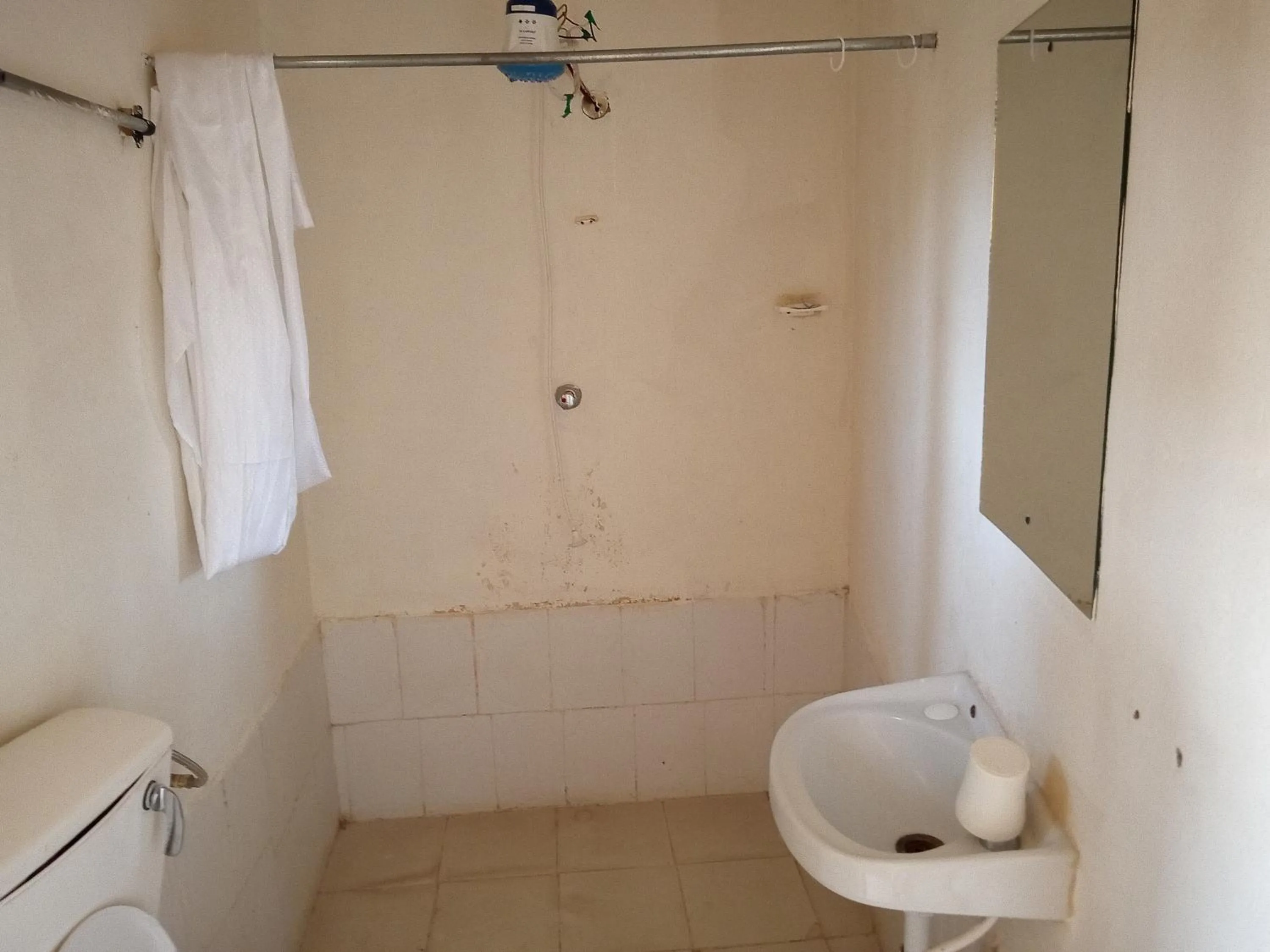 Bathroom in Triple Eden Resort - Naivasha