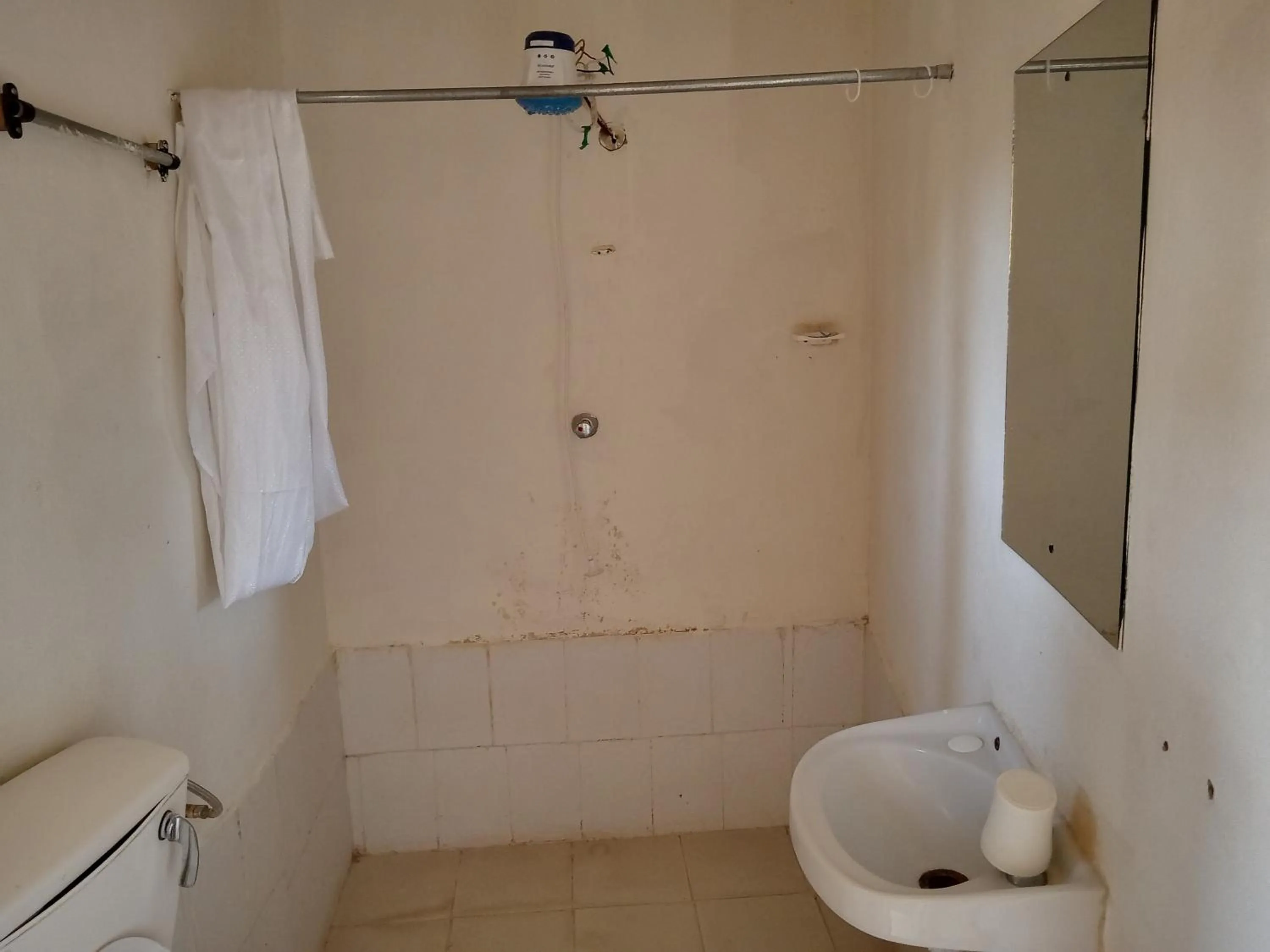 Bathroom in Triple Eden Resort - Naivasha