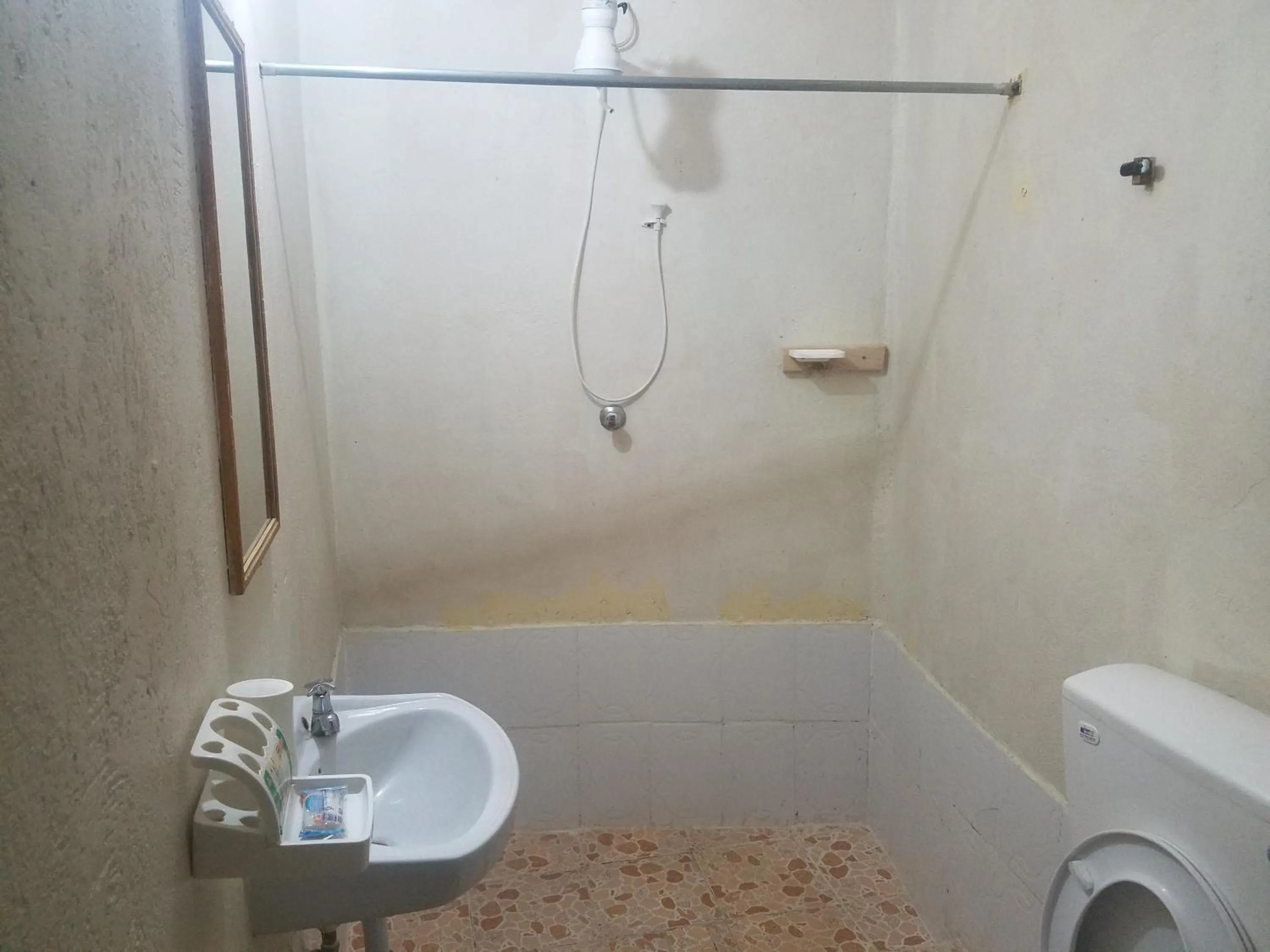 Shower in Triple Eden Resort - Naivasha