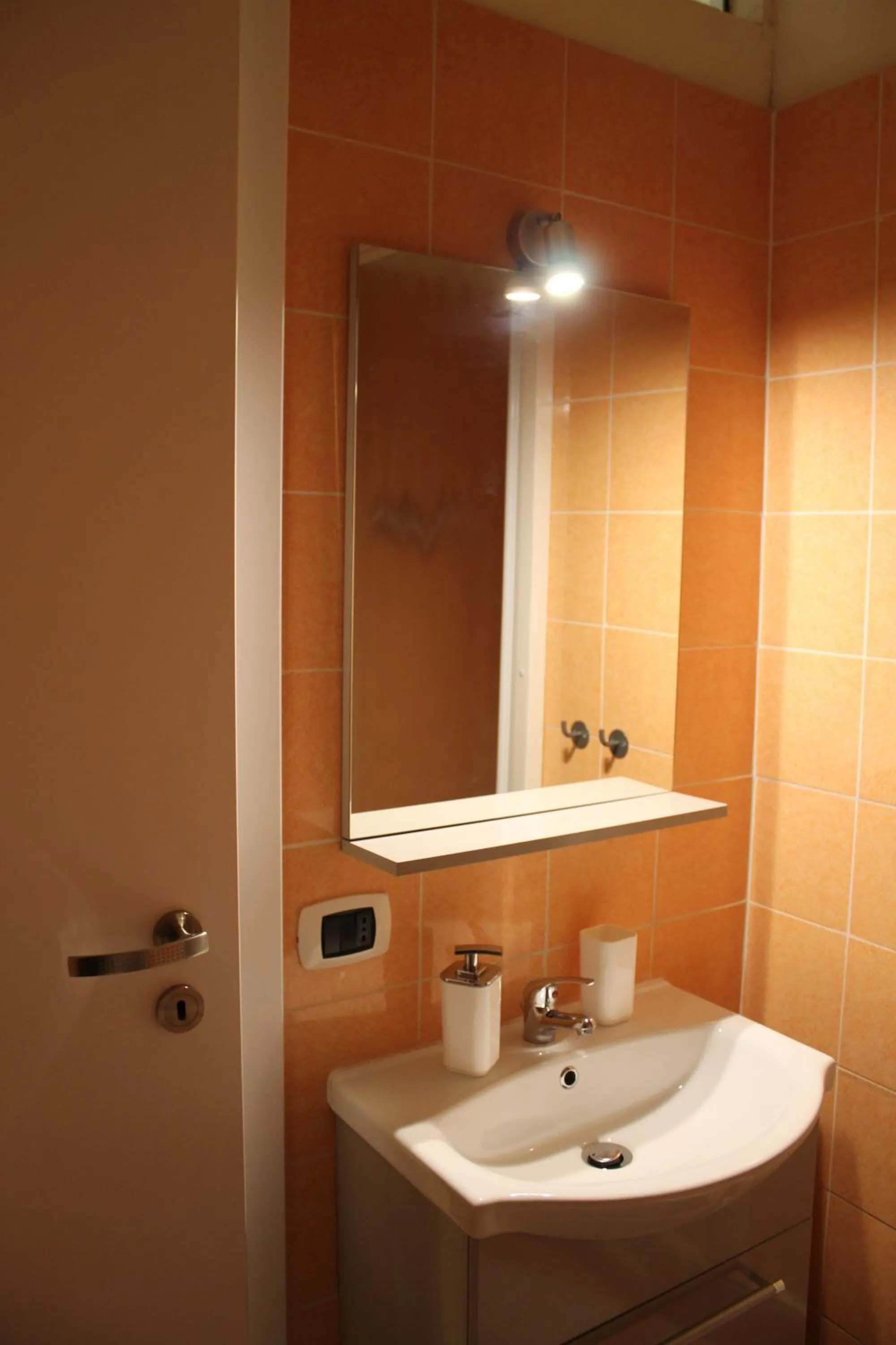 Al 68 Di Piazza Cavour