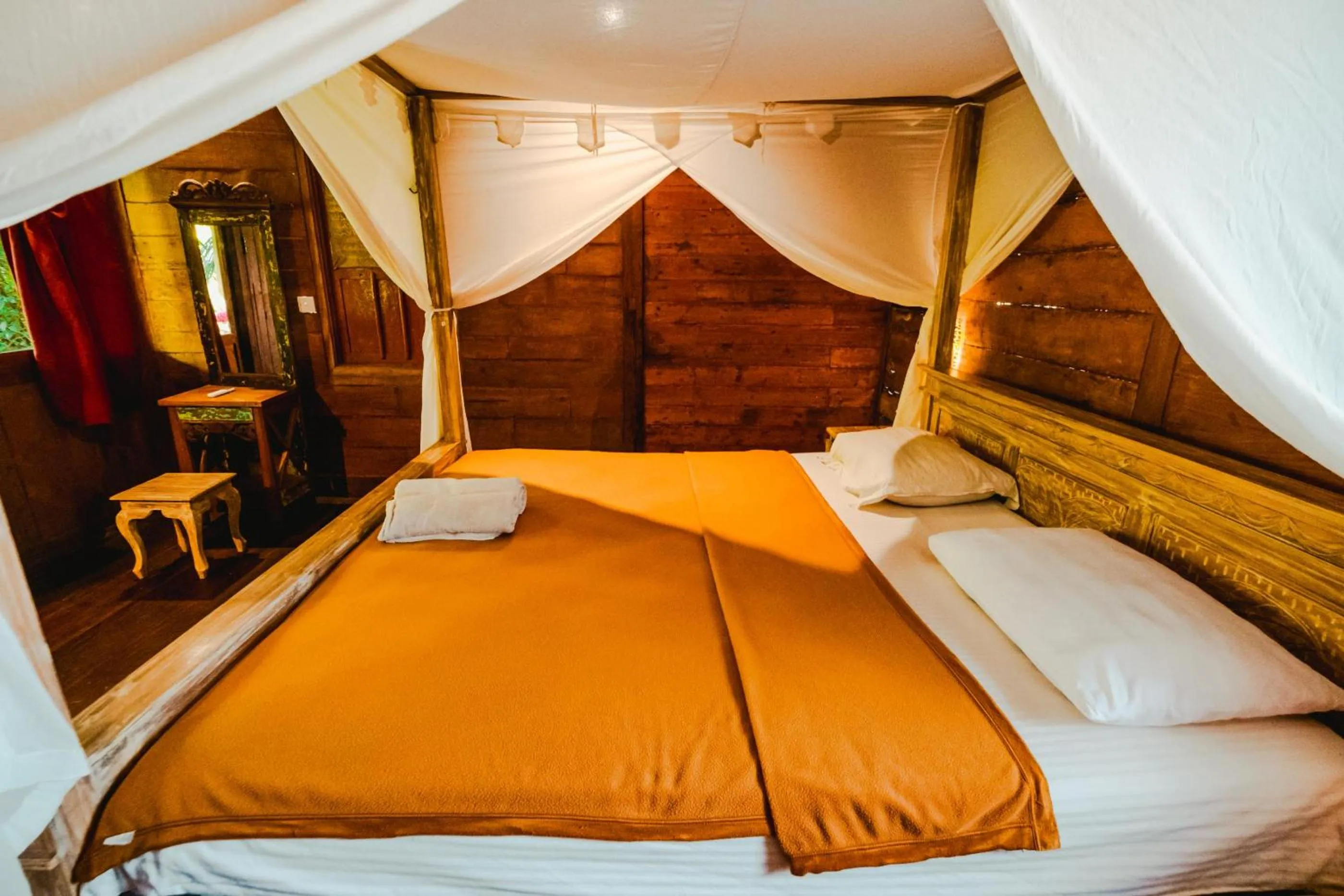 Bed in Cening Bagus Bungalow