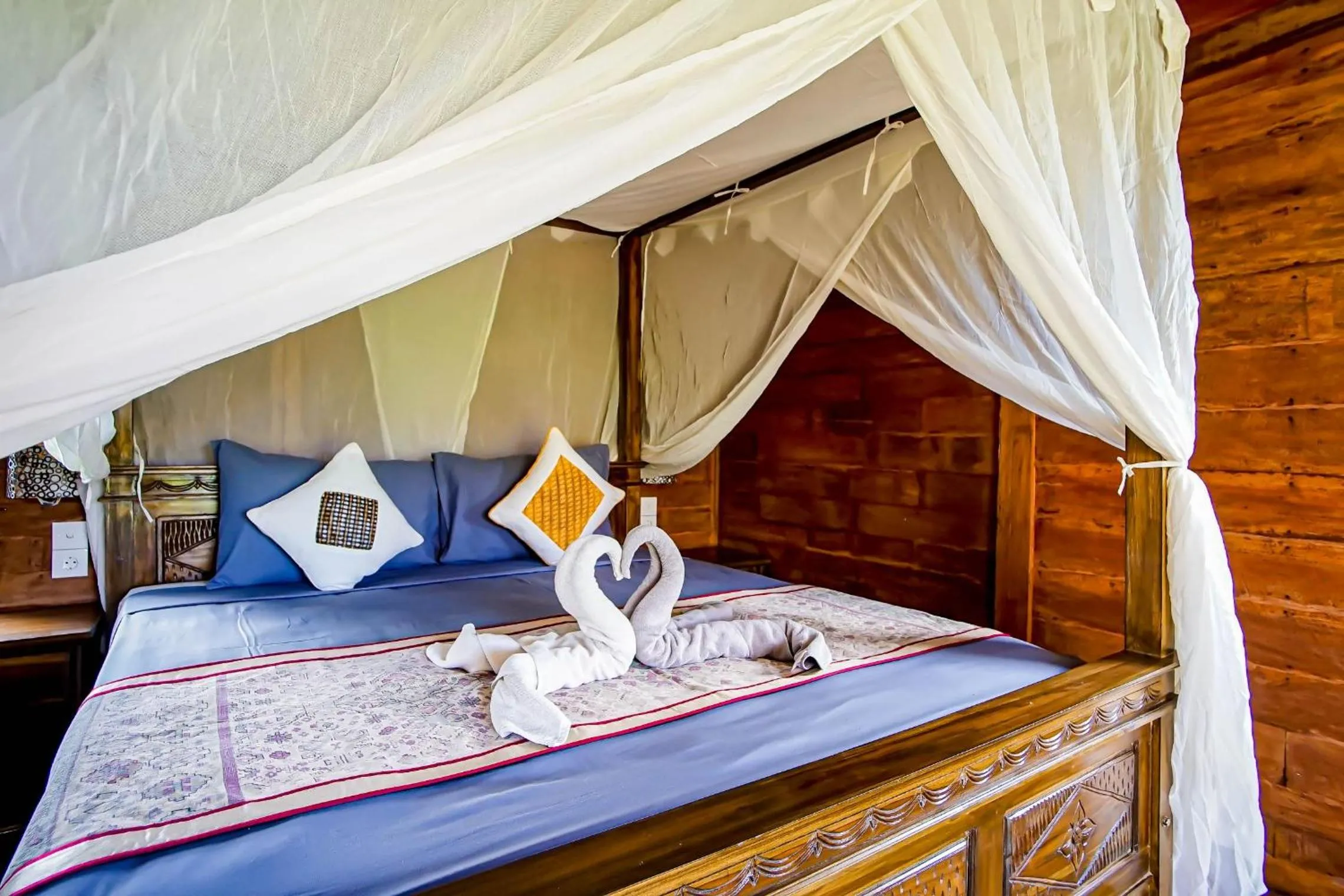 Photo of the whole room, Bed in Cening Bagus Bungalow