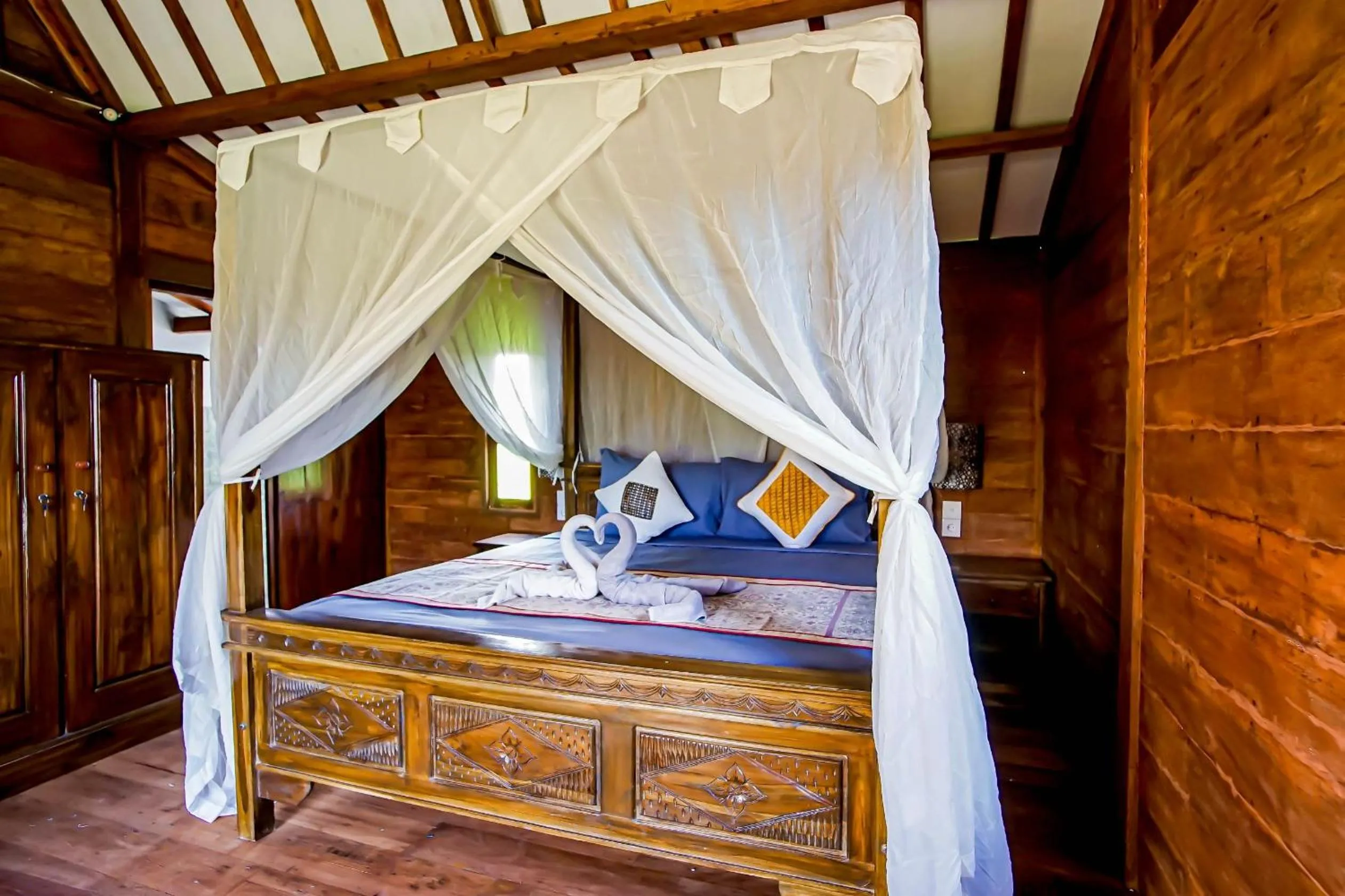 Photo of the whole room, Bed in Cening Bagus Bungalow