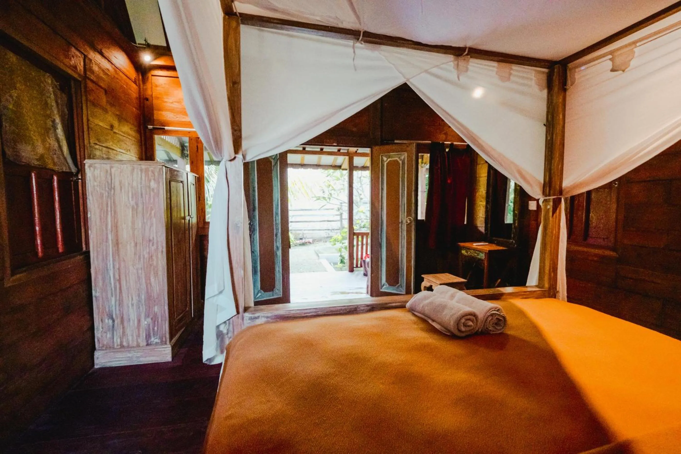 Bed in Cening Bagus Bungalow