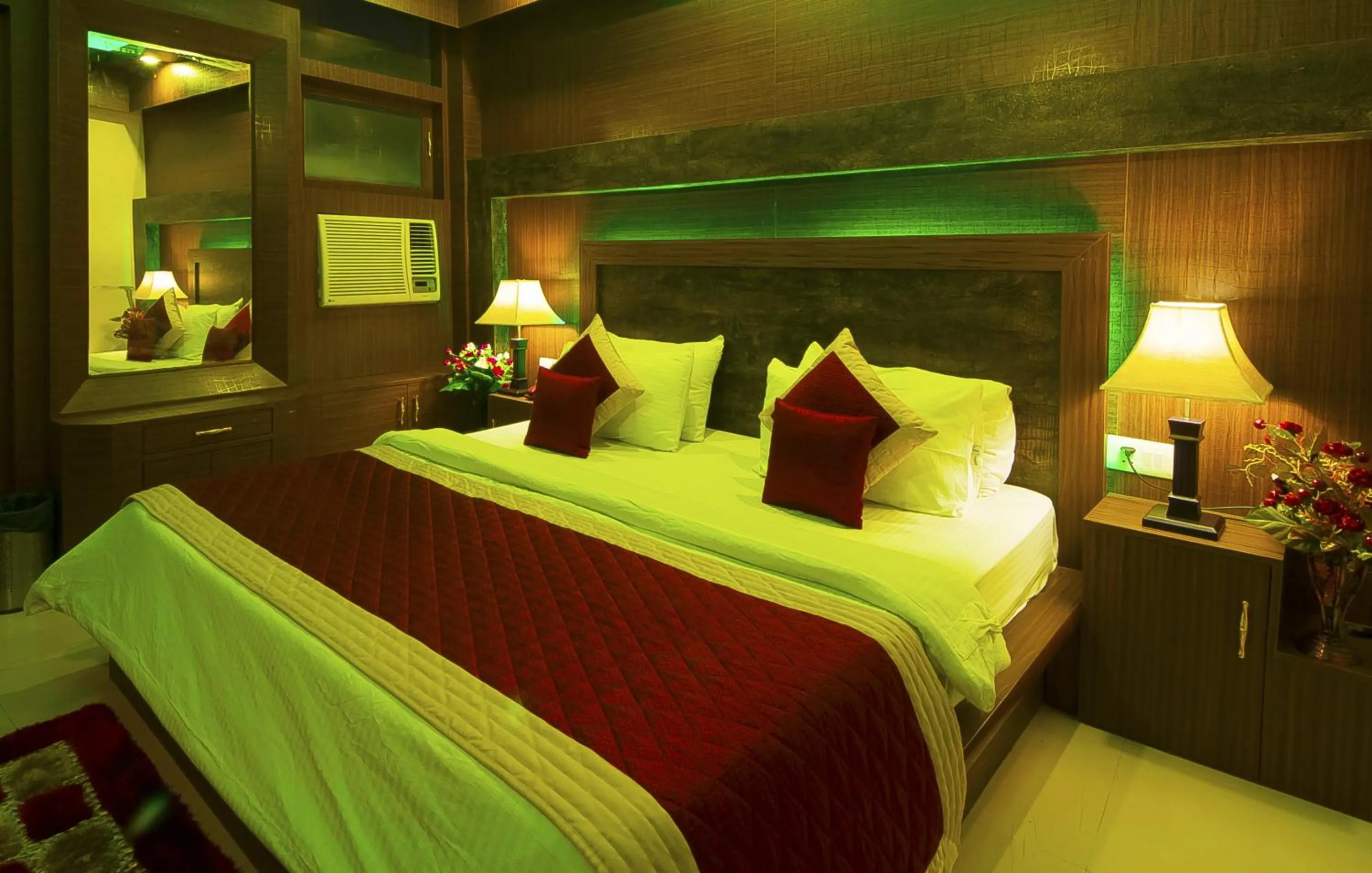 Bedroom in Airport Hotel Vishal Residency