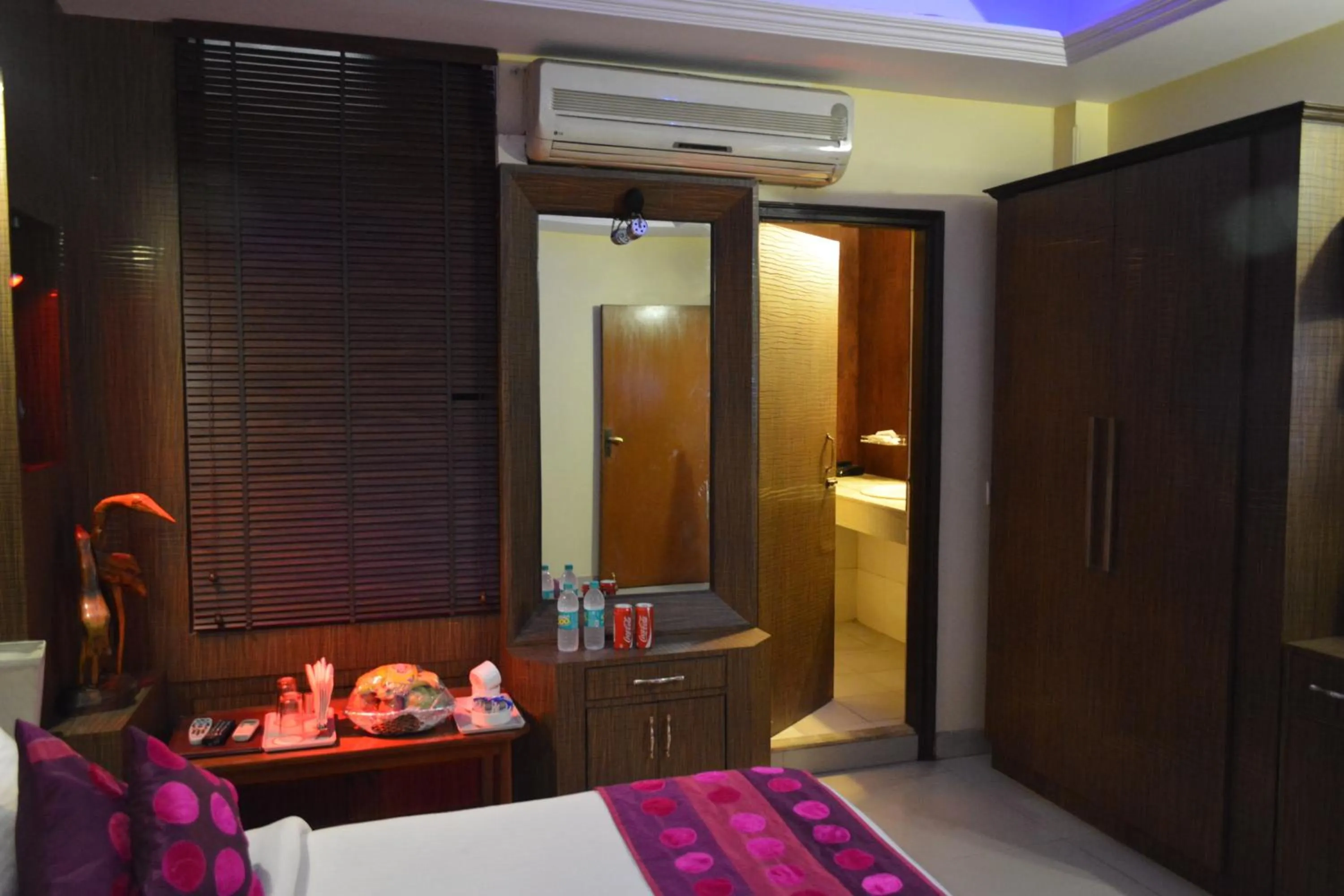 Photo of the whole room in Airport Hotel Vishal Residency