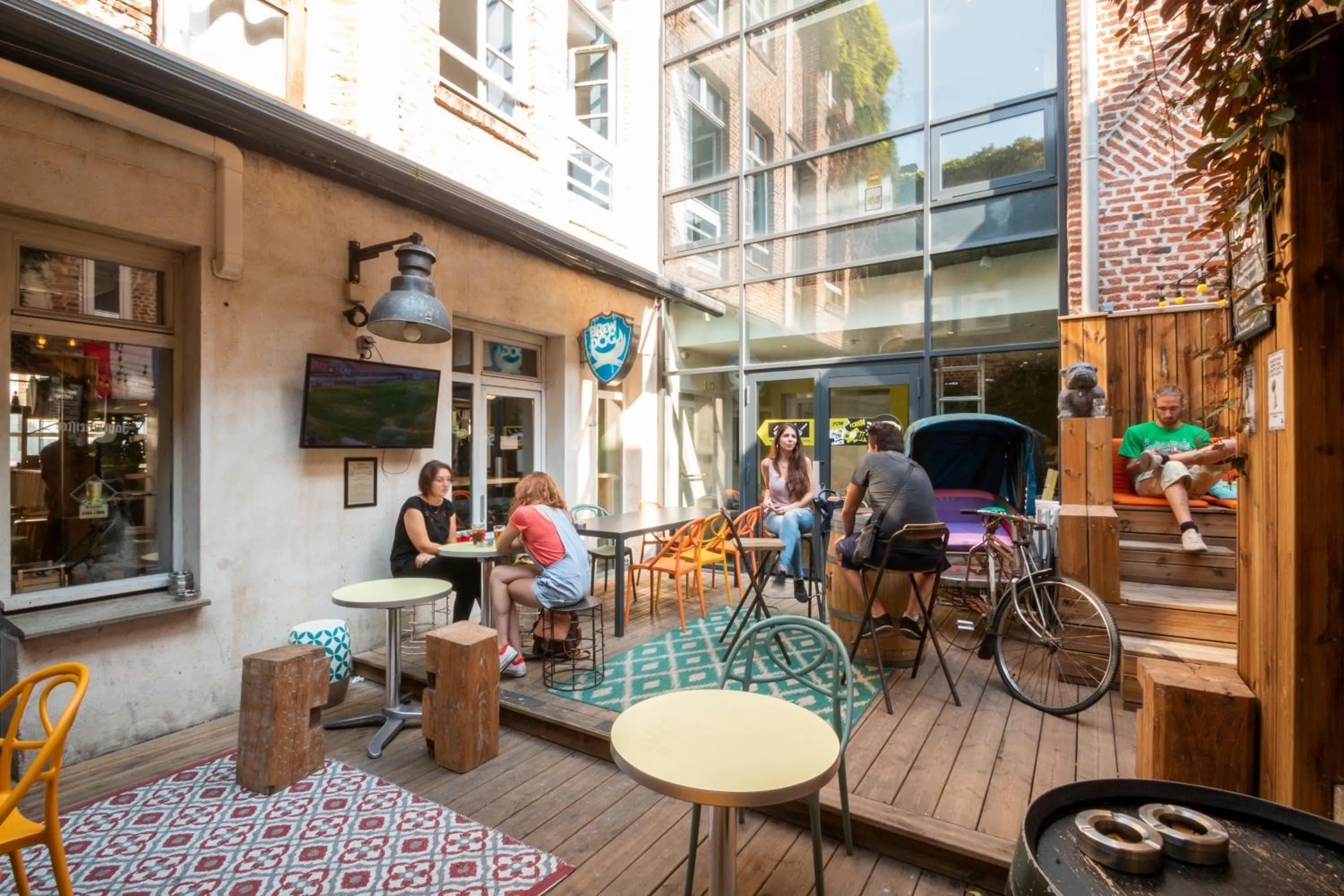 Patio in The People - Lille