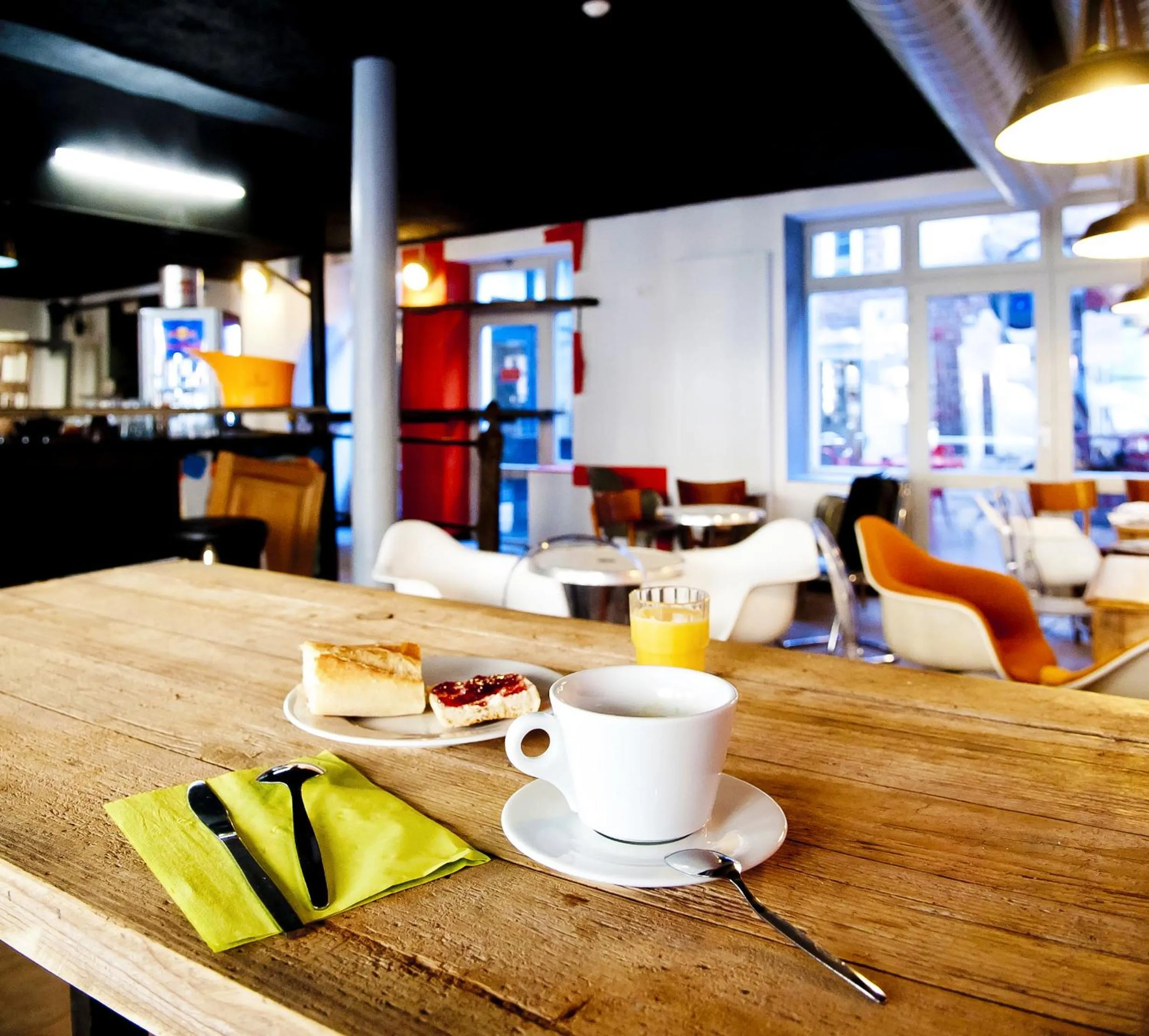 Breakfast in The People - Lille