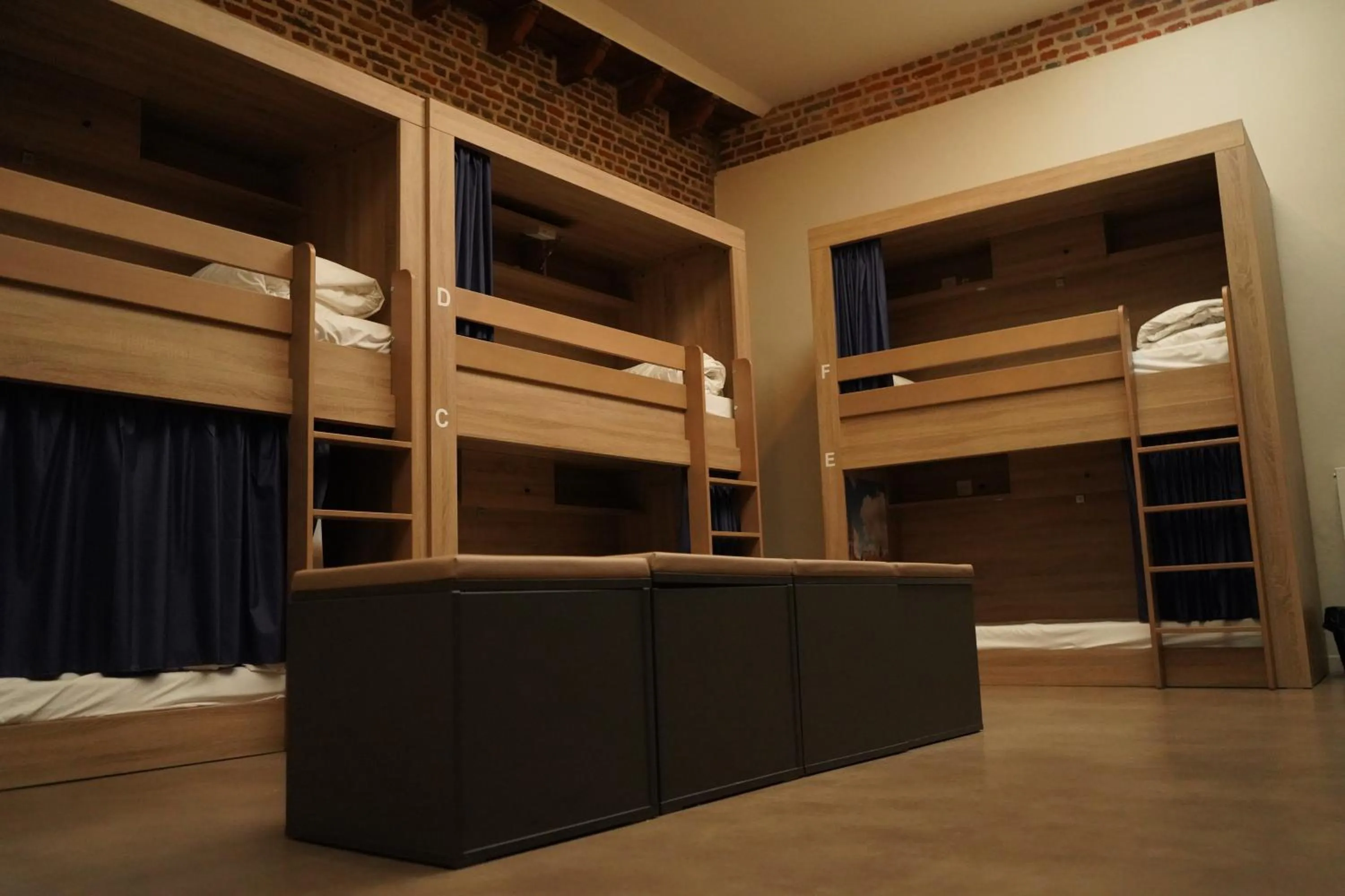 bunk bed in The People - Lille