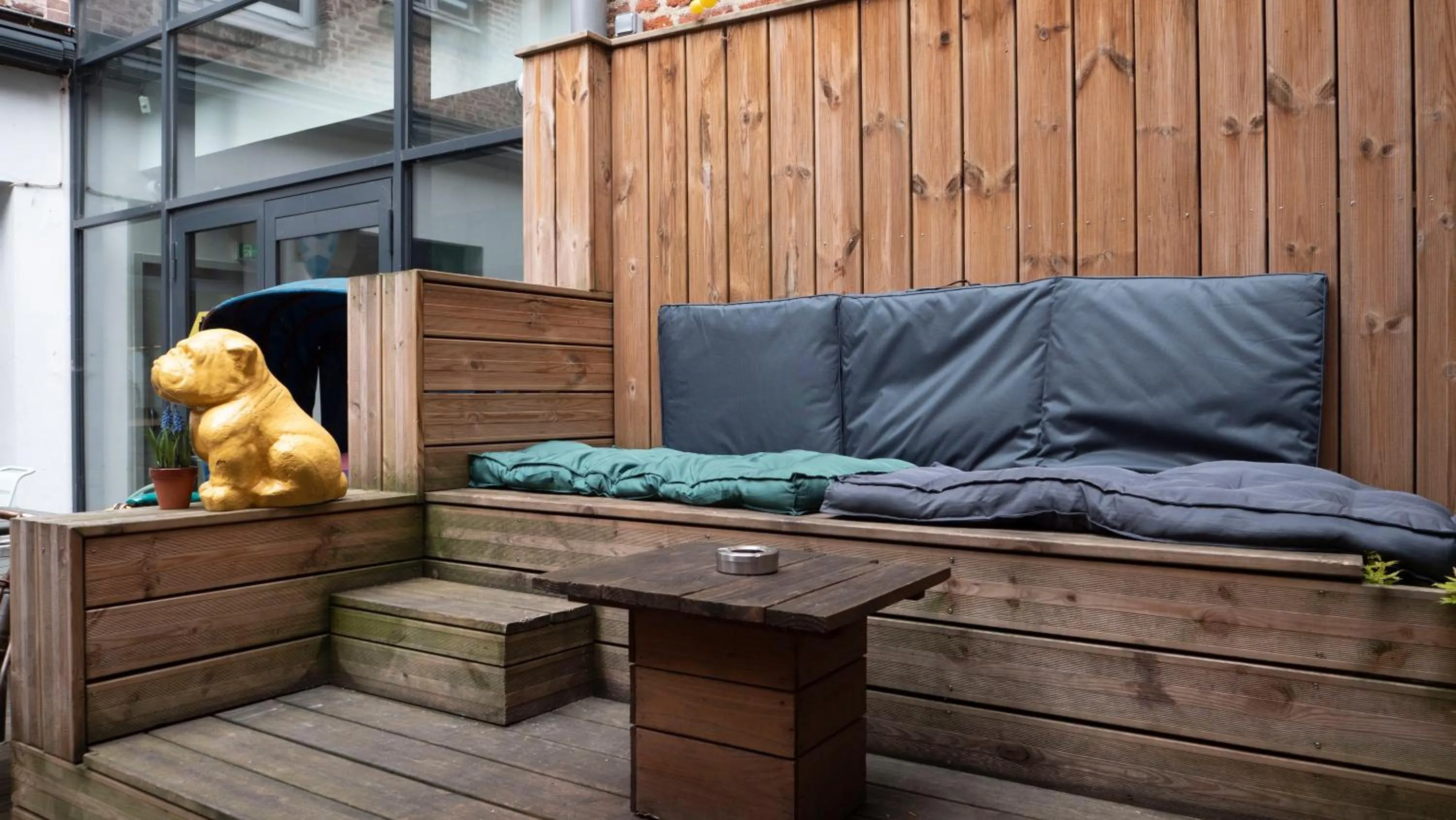 Patio in The People - Lille