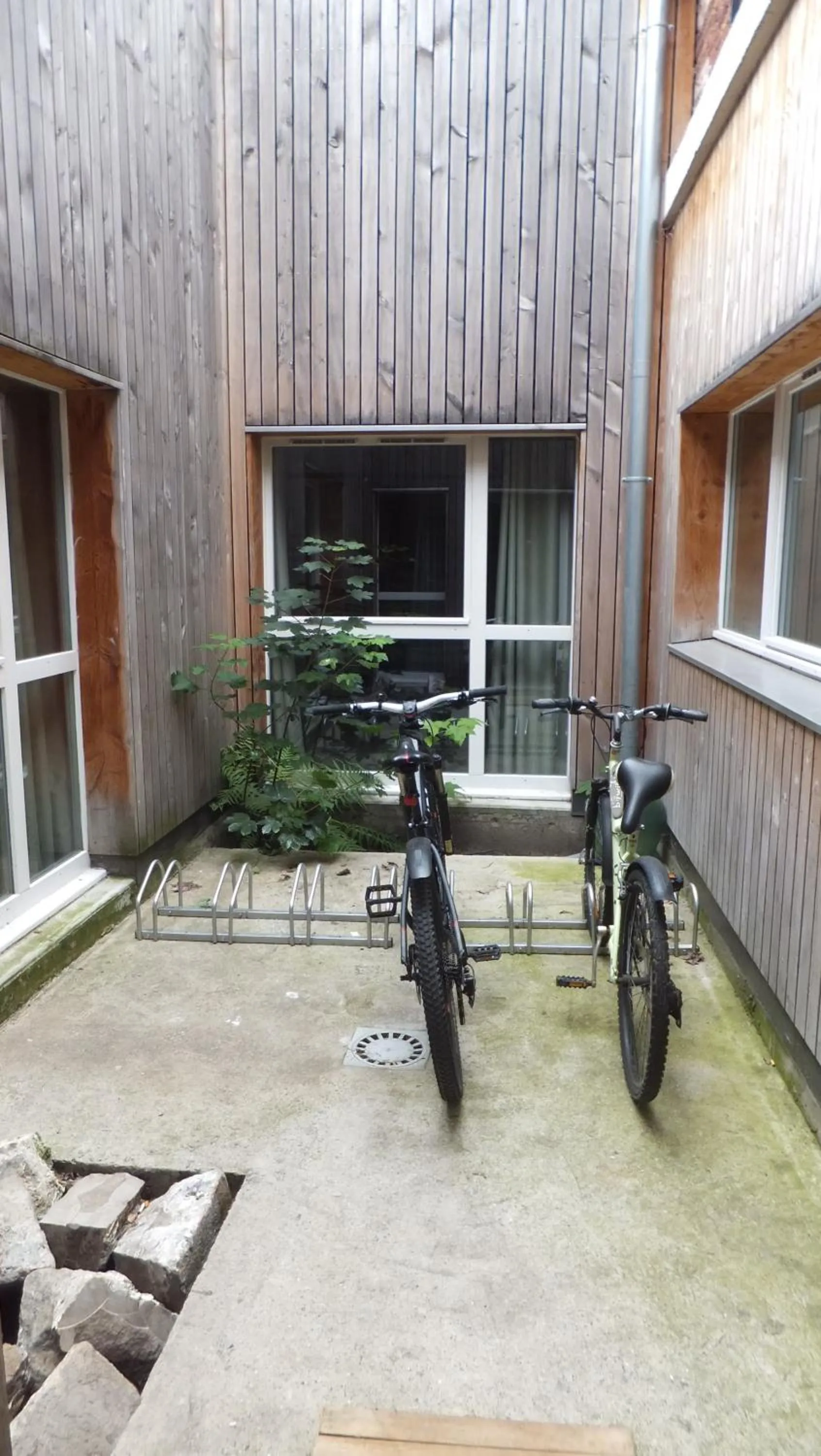 Area and facilities in The People - Lille